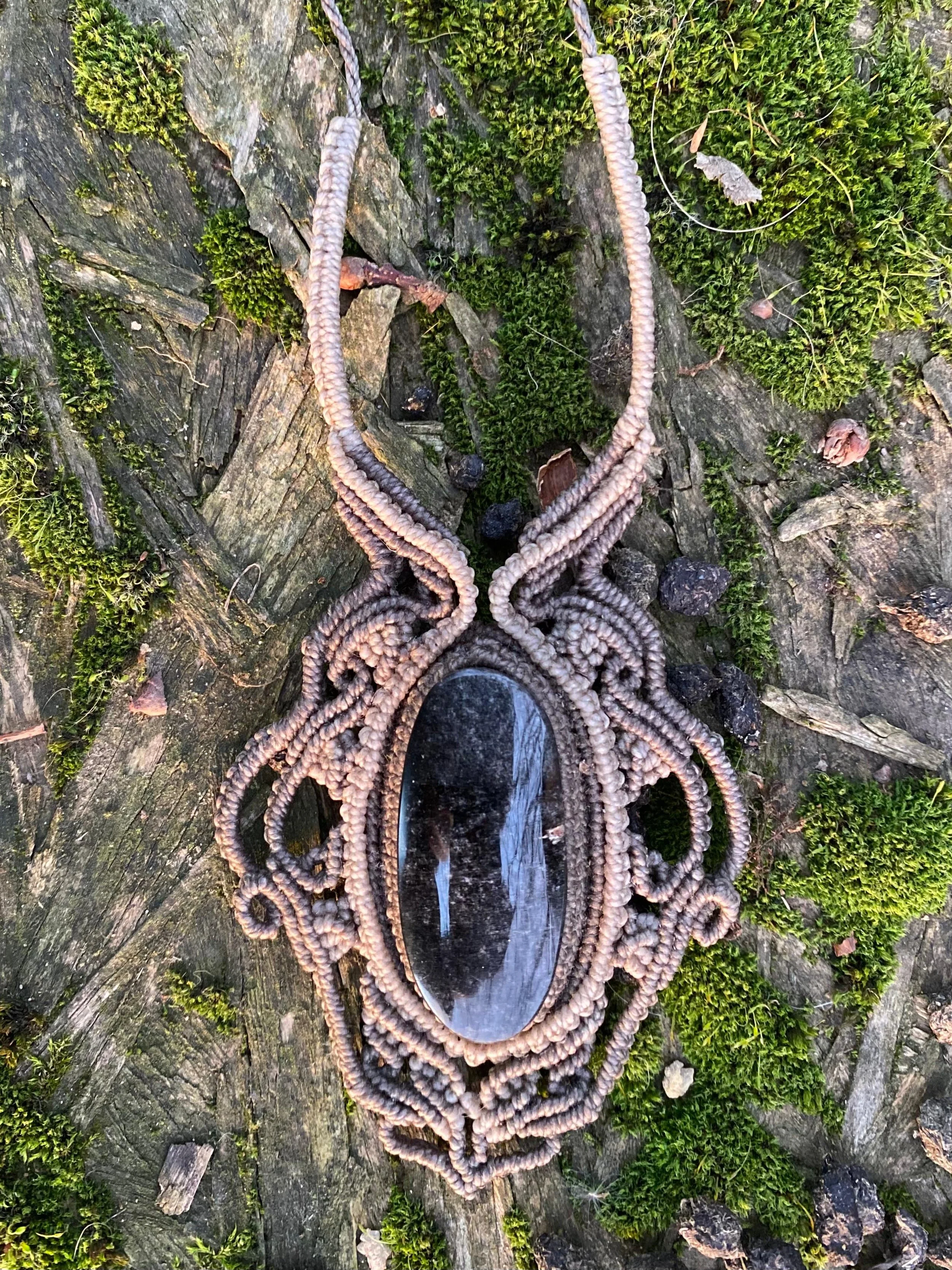macrame necklace single oobsidina £150.jpeg