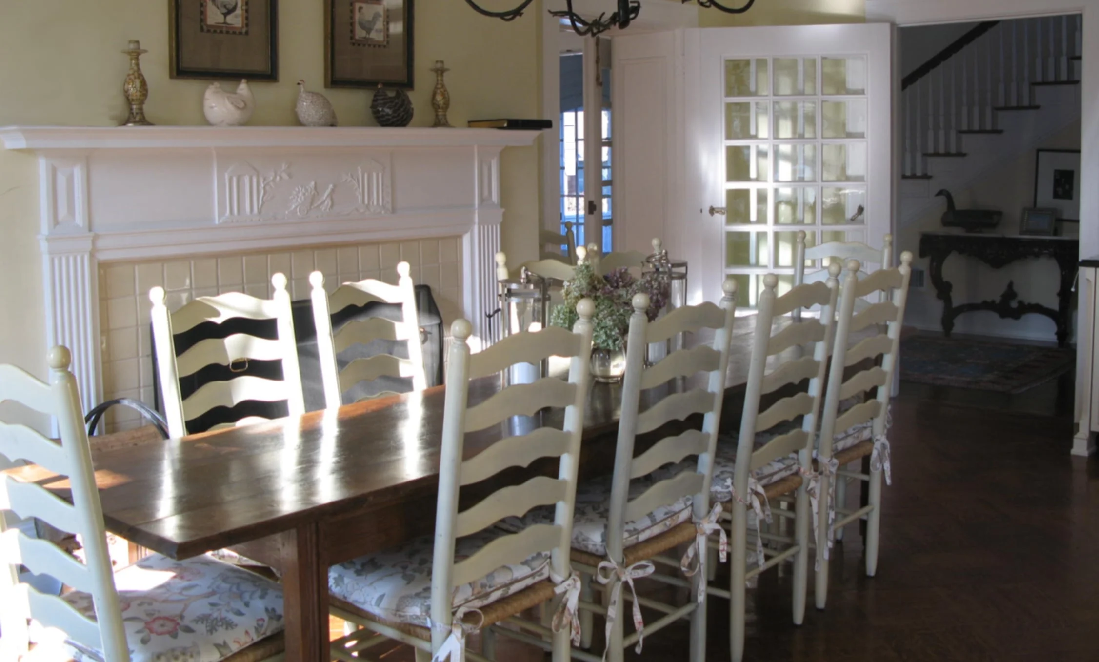 kitchen_hall copy.jpg