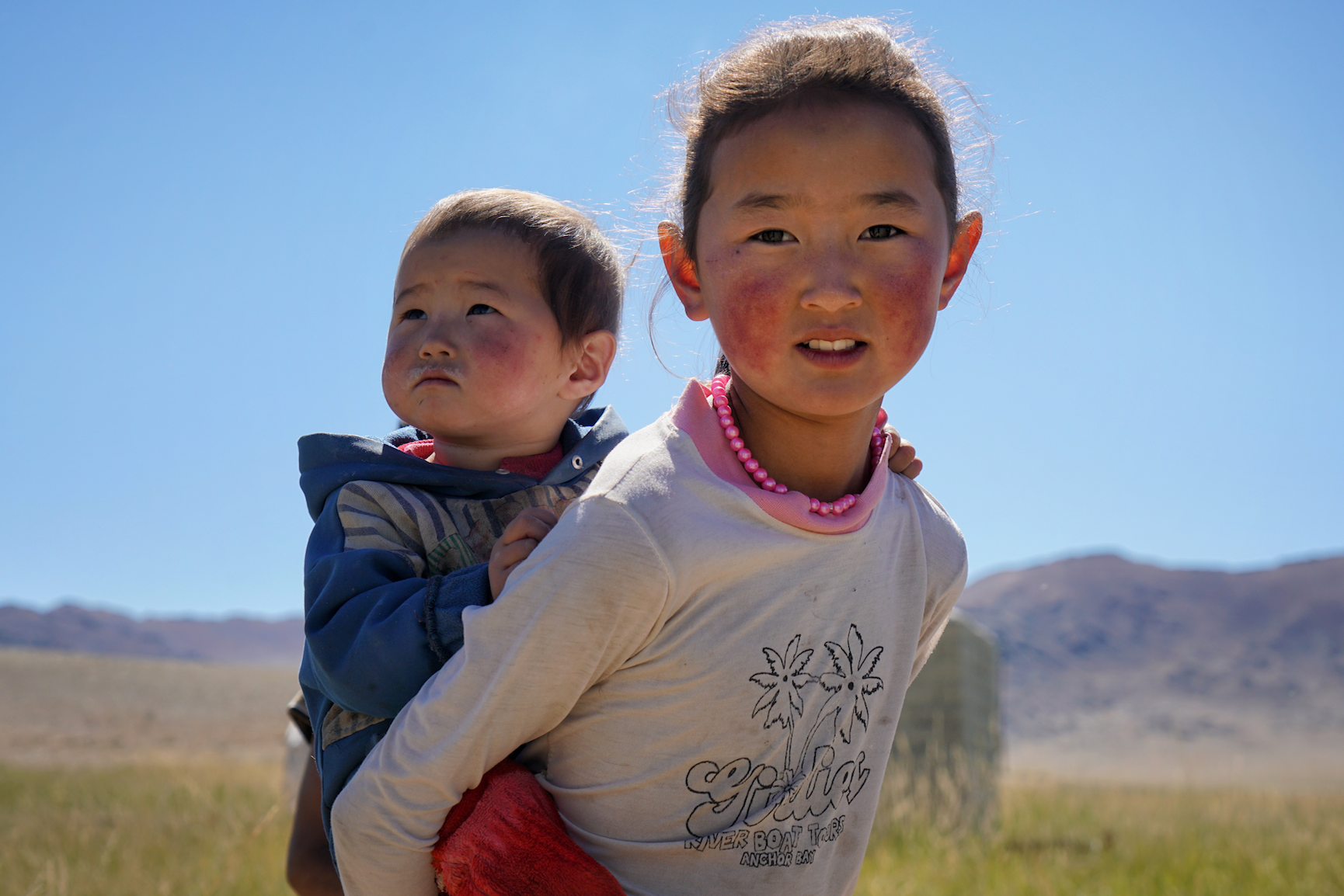 Khasar_S_BigSister_Sagsai_Mongolia_Summer_2016 2.png