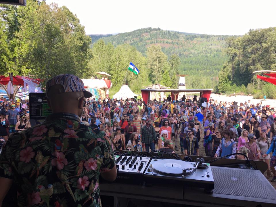 Photo of Nightmares On Wax. Credit to The Livingroom.
