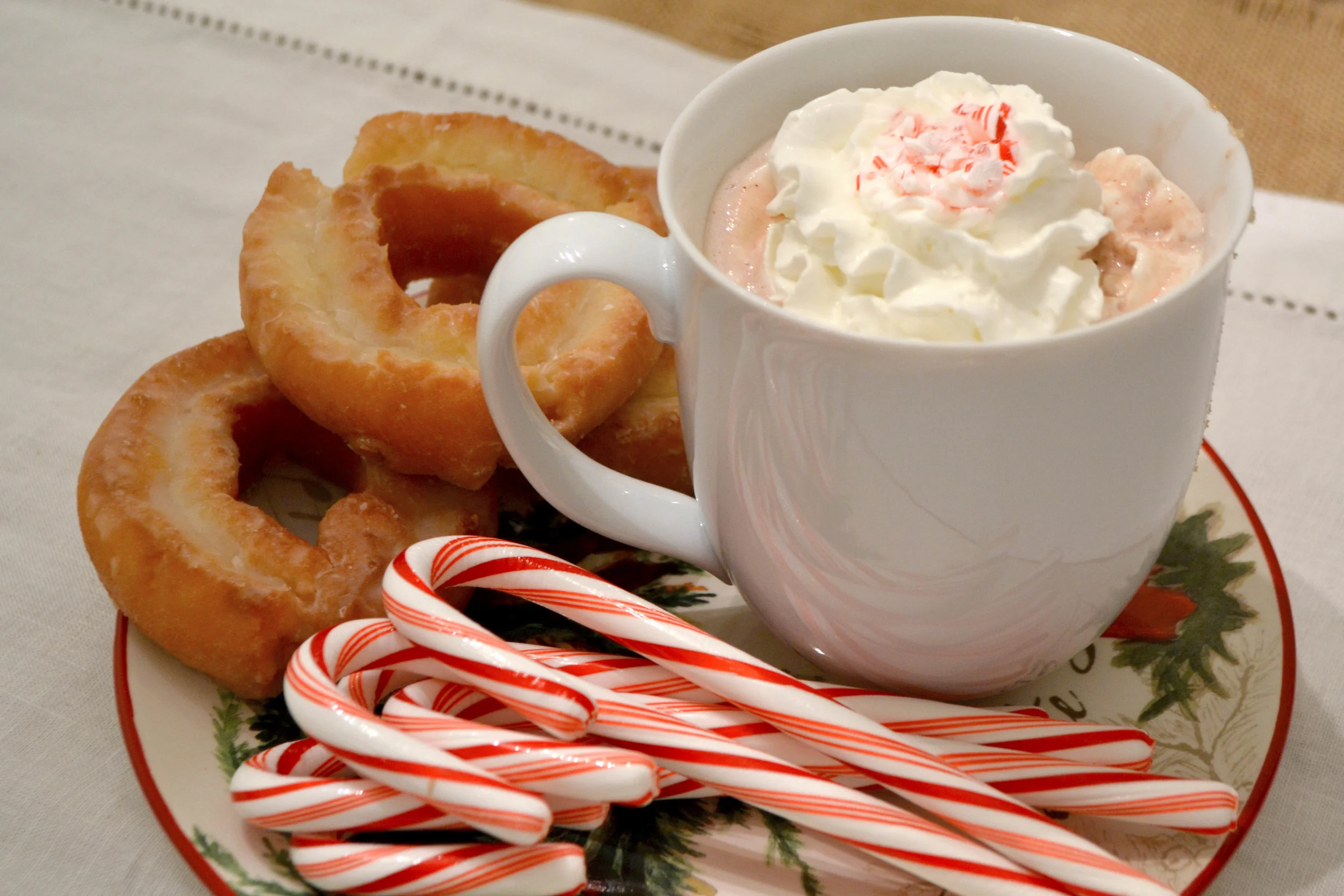 donuts&cocoa_12_13.jpg