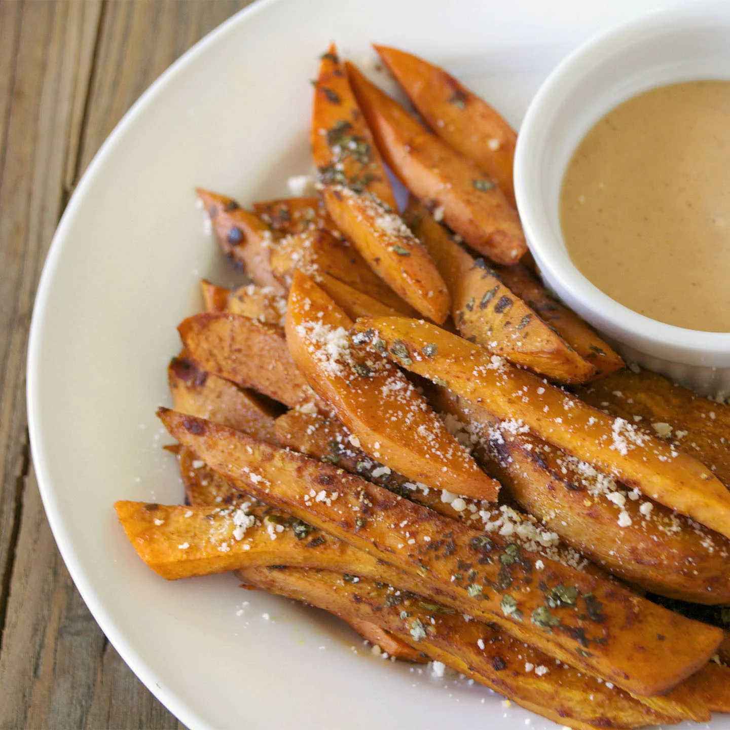 Baked Sweet Potato Fries and Sauce