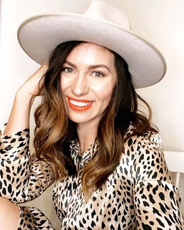 I was at a party recently with a friend and she introduced me as the girl with a hat and lipstick 💄. I would say that&rsquo;s pretty accurate and what most people would say because I&rsquo;ve always got a hat on (I mean who has time to wash their ha