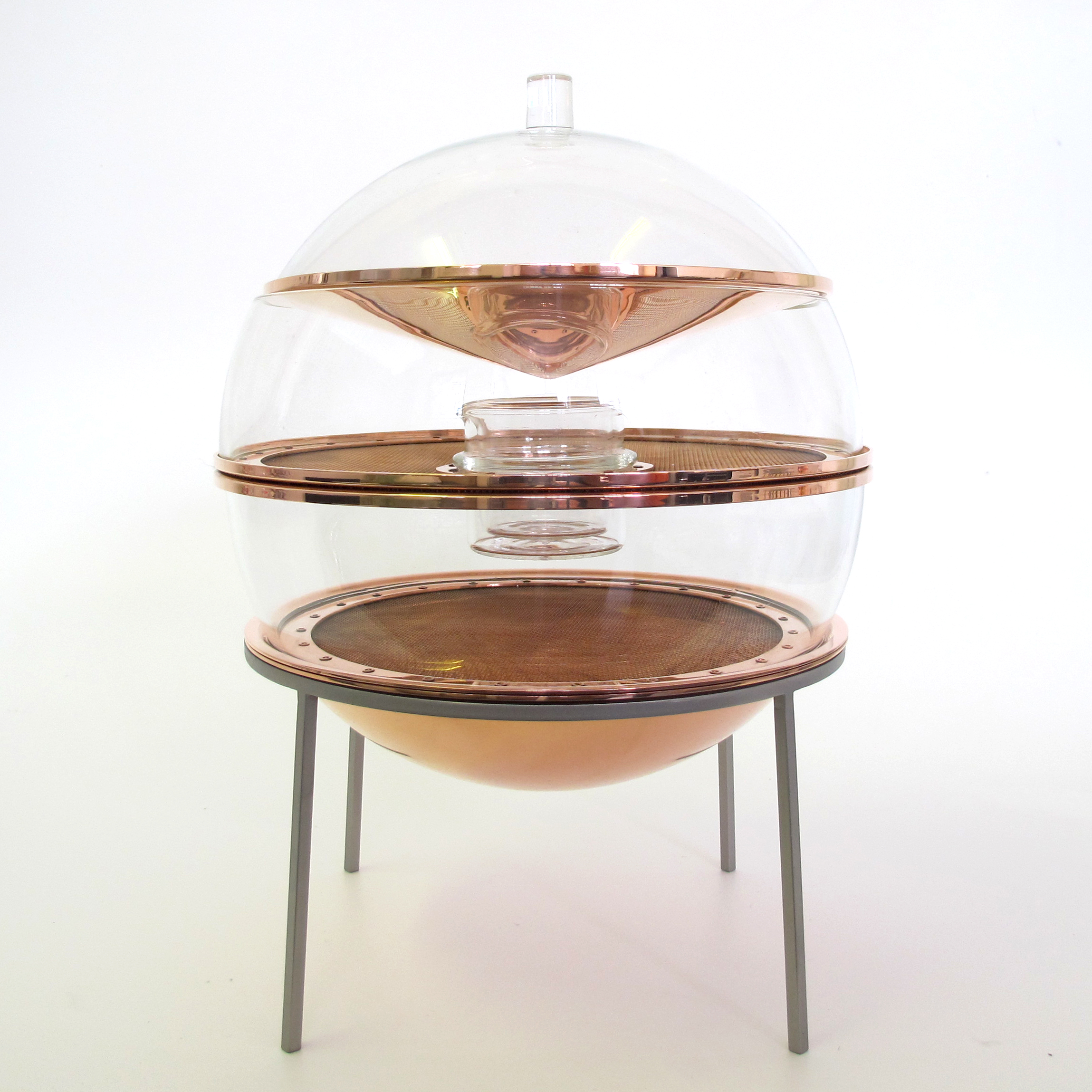 Lauren Davies - Heka - Perfume Distiller
