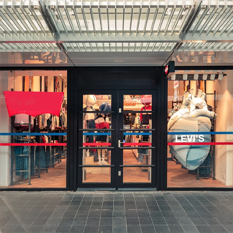 2 metre tall denim heart for Levi's, Rotterdam