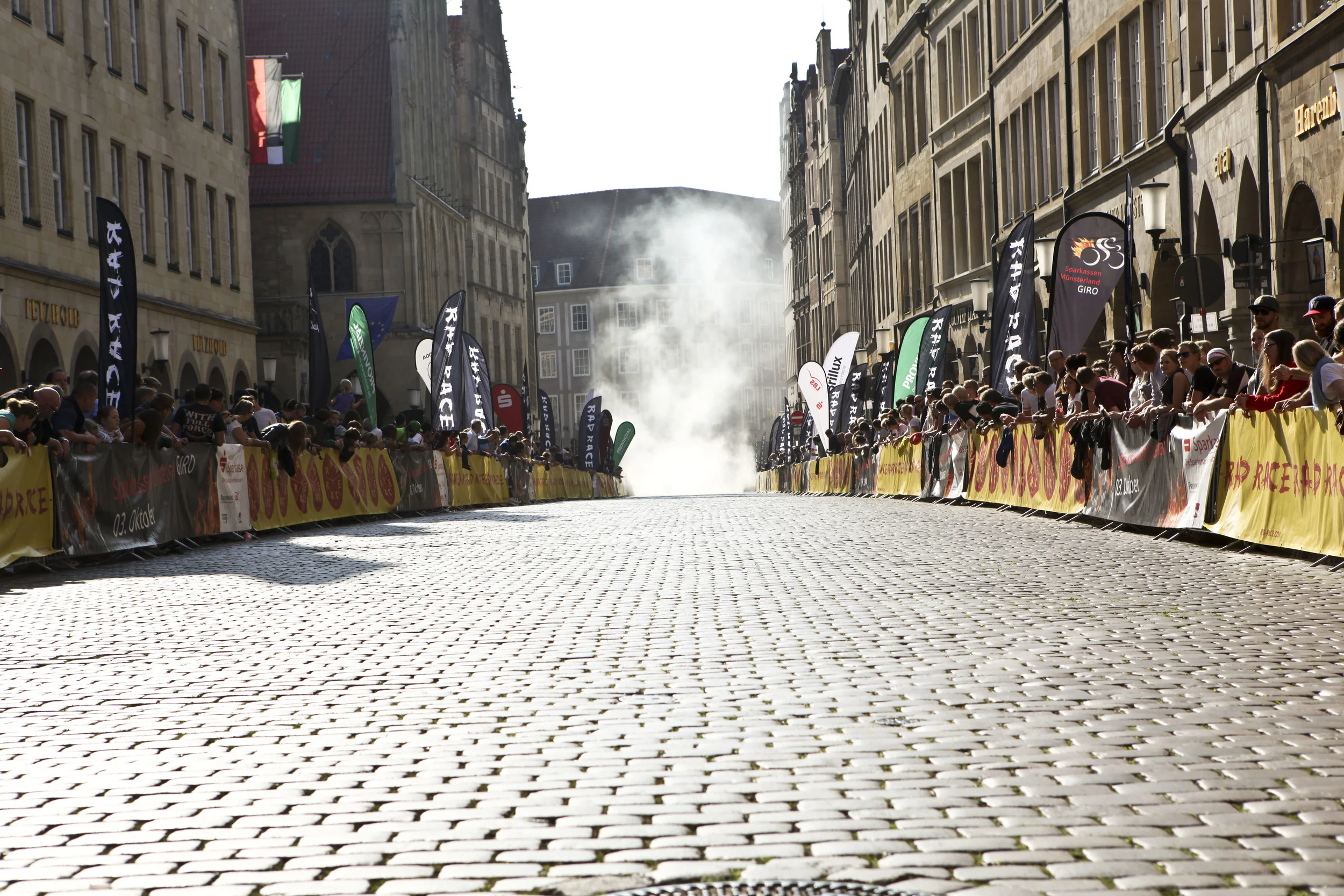 100314rad_raceerol_taskoparan330.jpg