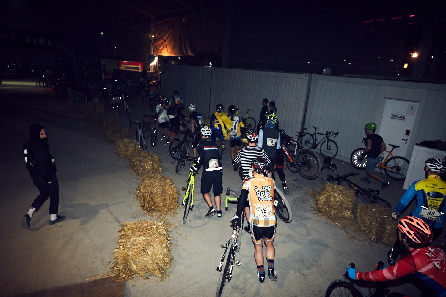 LOWRES-CARLOS-FERNANDEZ-LASER-WIENER-FAHRRADSCHAU-DAY-02-558.jpg