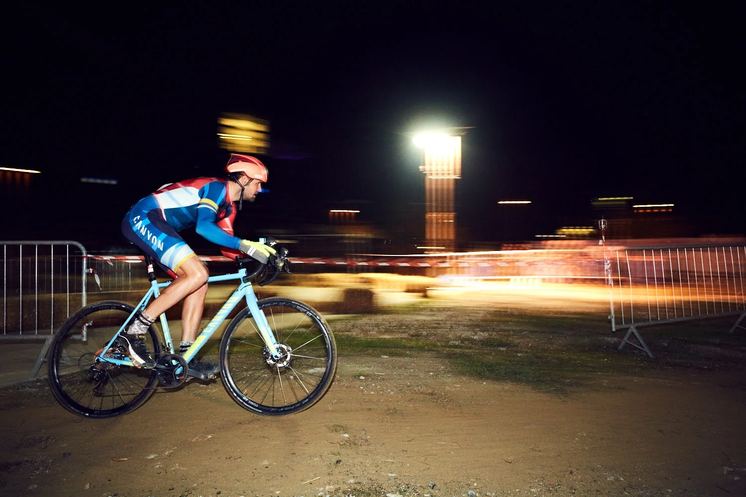 LOWRES-CARLOS-FERNANDEZ-LASER-WIENER-FAHRRADSCHAU-DAY-02-602.jpg