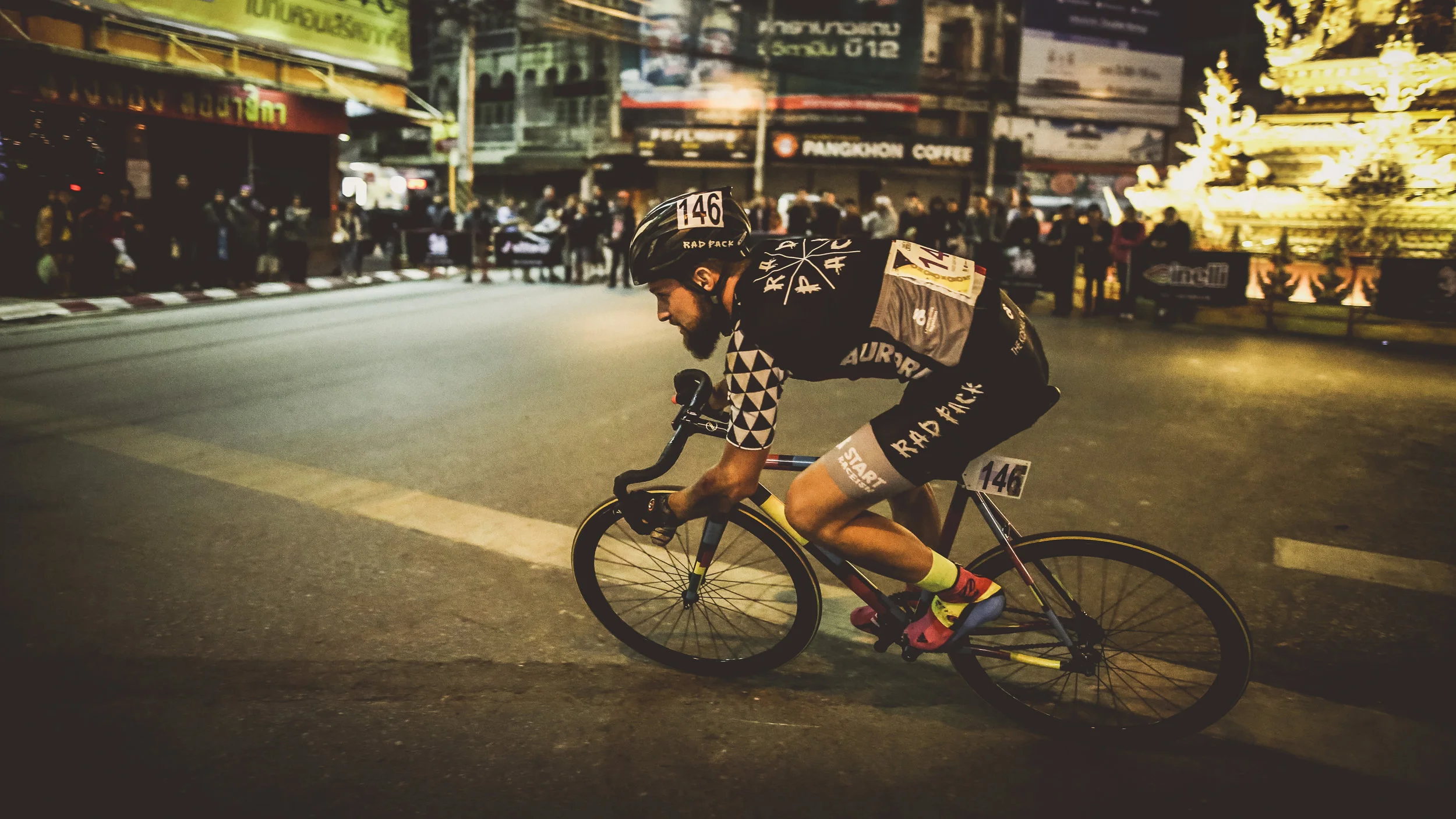 Jo Fischer RAD PACK Chiang Rai Crit Photos by Mhonglio Studio.jpg