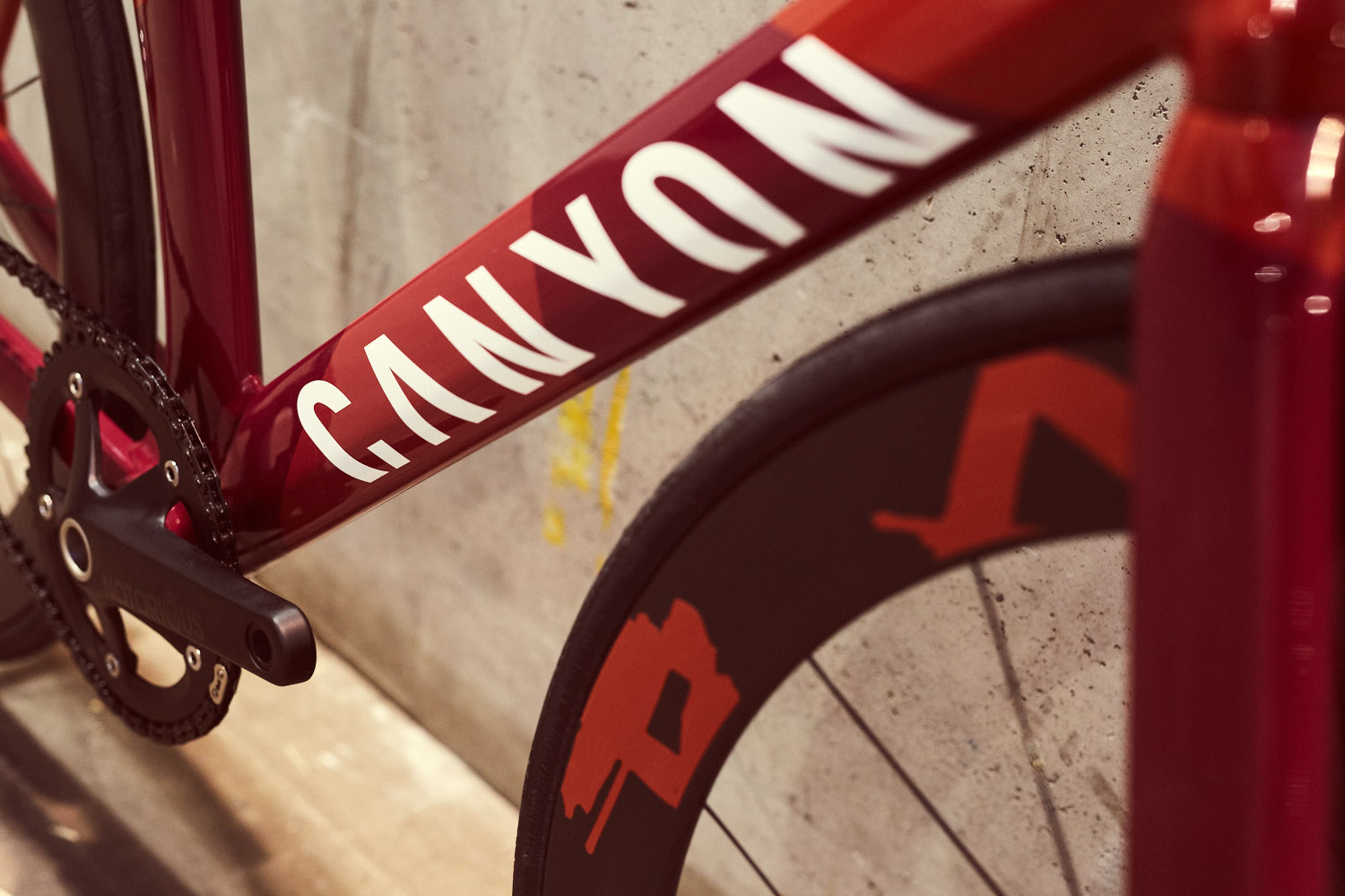 The CANYON V-RAD - Designed by CANYON BIKES, KOBLENZ. The CURRENT RAD PACK SET UP COMES WITH a DT SWISS RC55 TRACK WHEELSET and a selle san marco concor saddle.