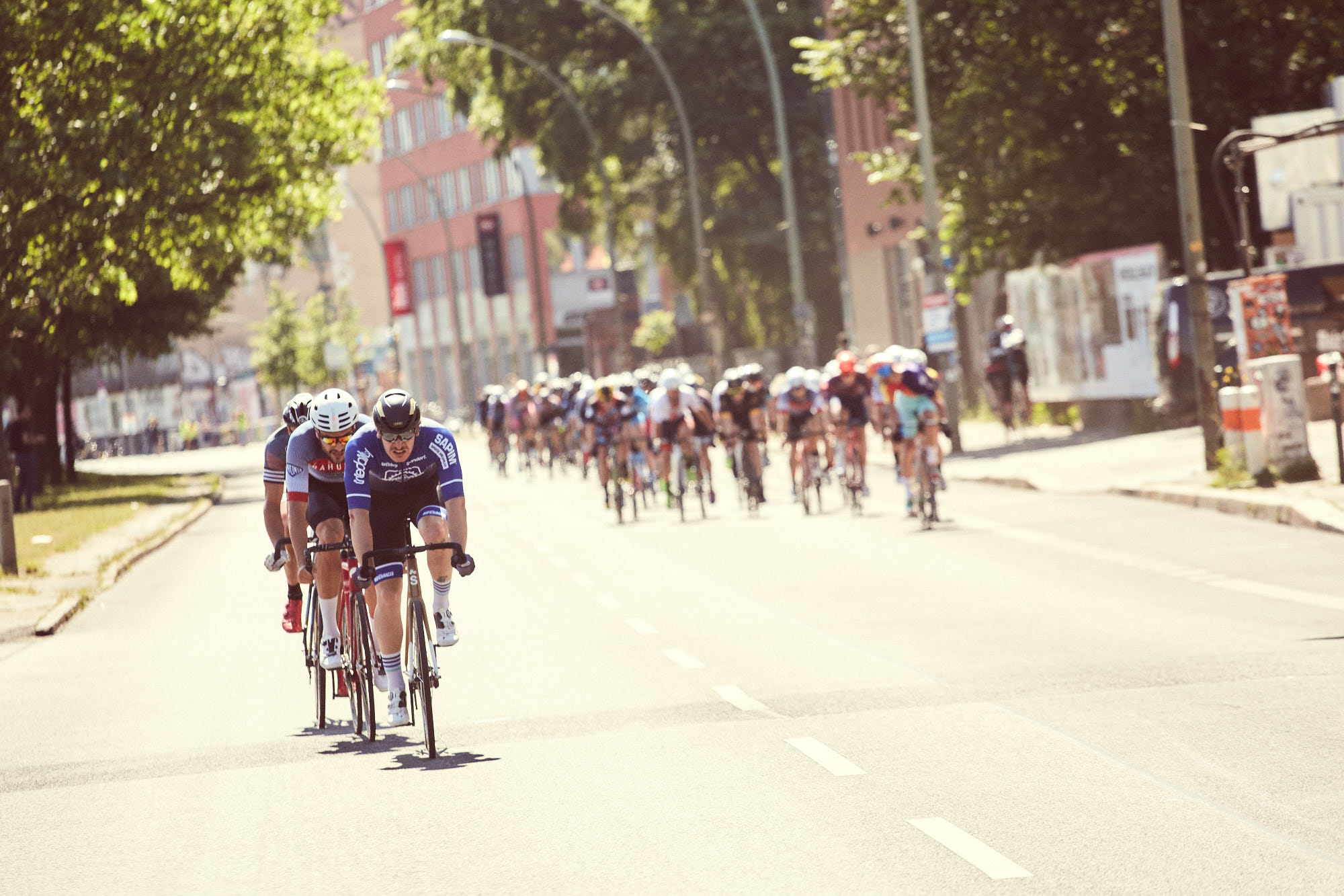LOWRES-FIXED-42-RACE-CARLOS-2425.jpg