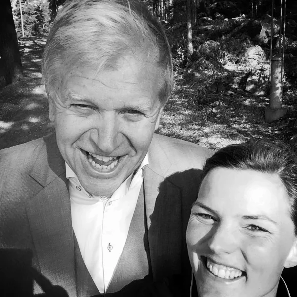Sen dök den här stiliga karln upp i mördarbacken. Min glada manager Keith!