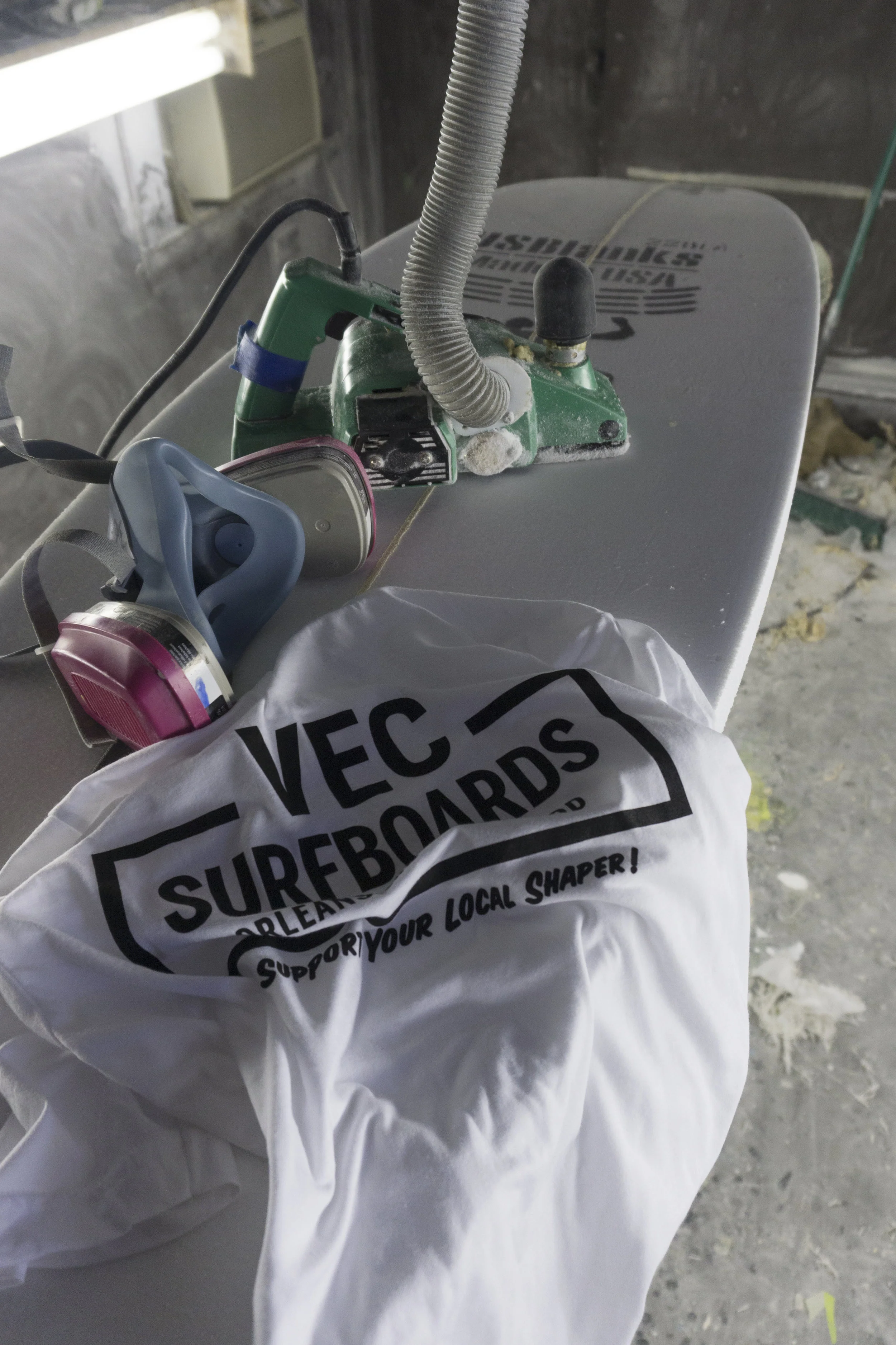 vec_support_white.jpg