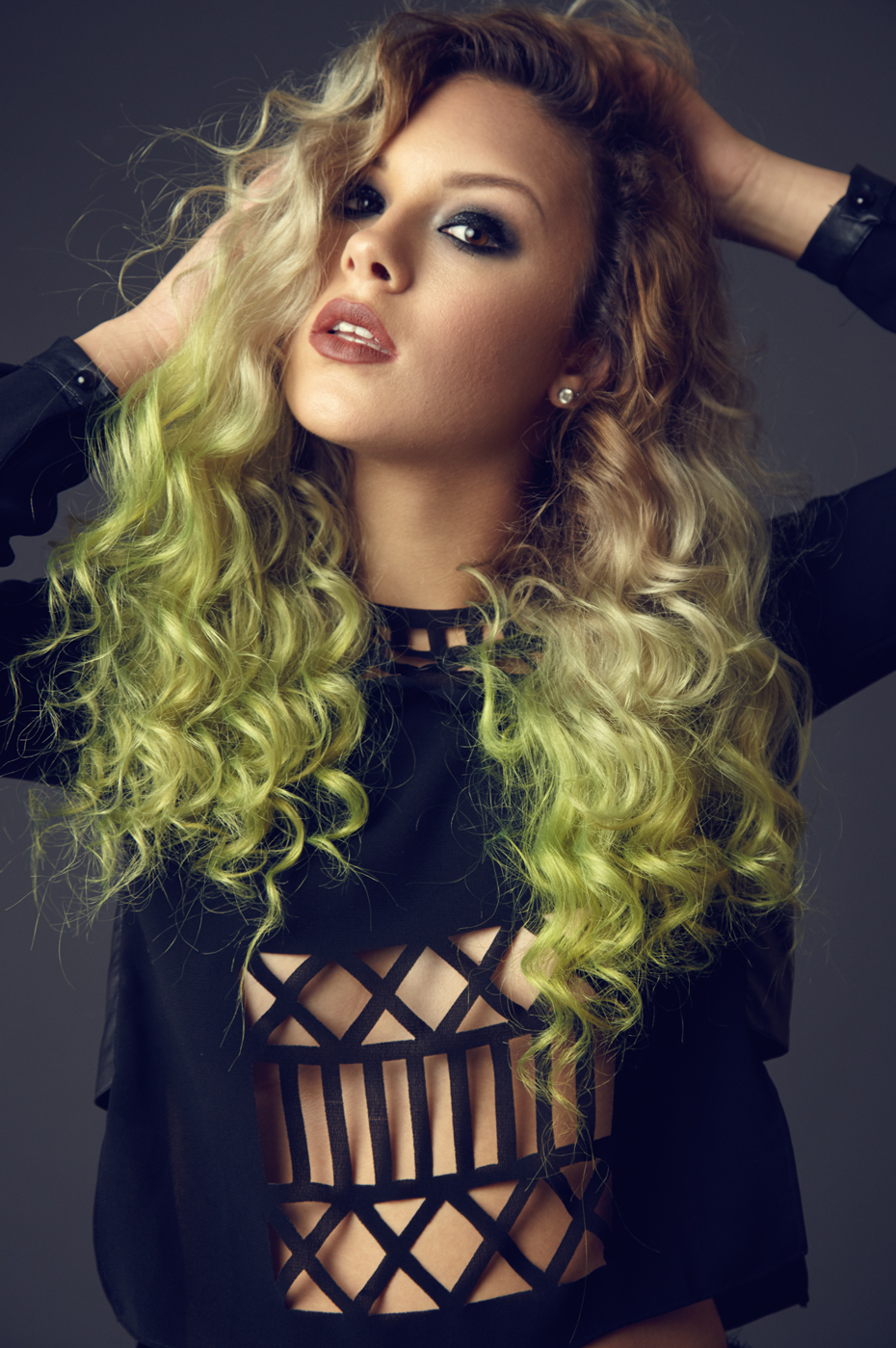Michael Populus Photography photographs Taylor Alberes with Kennedy MGMT