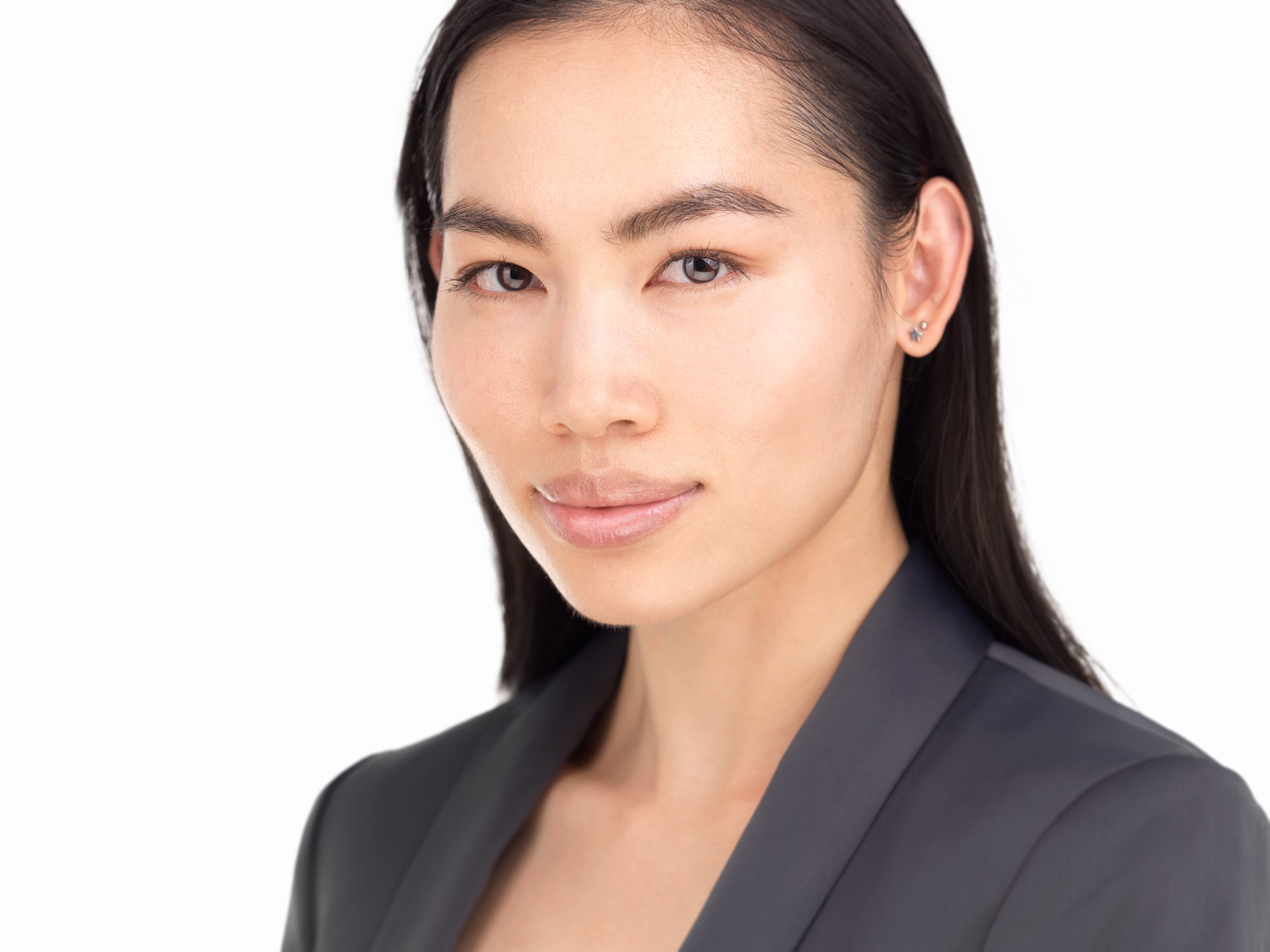 Thu Vo | CEO Headshot 