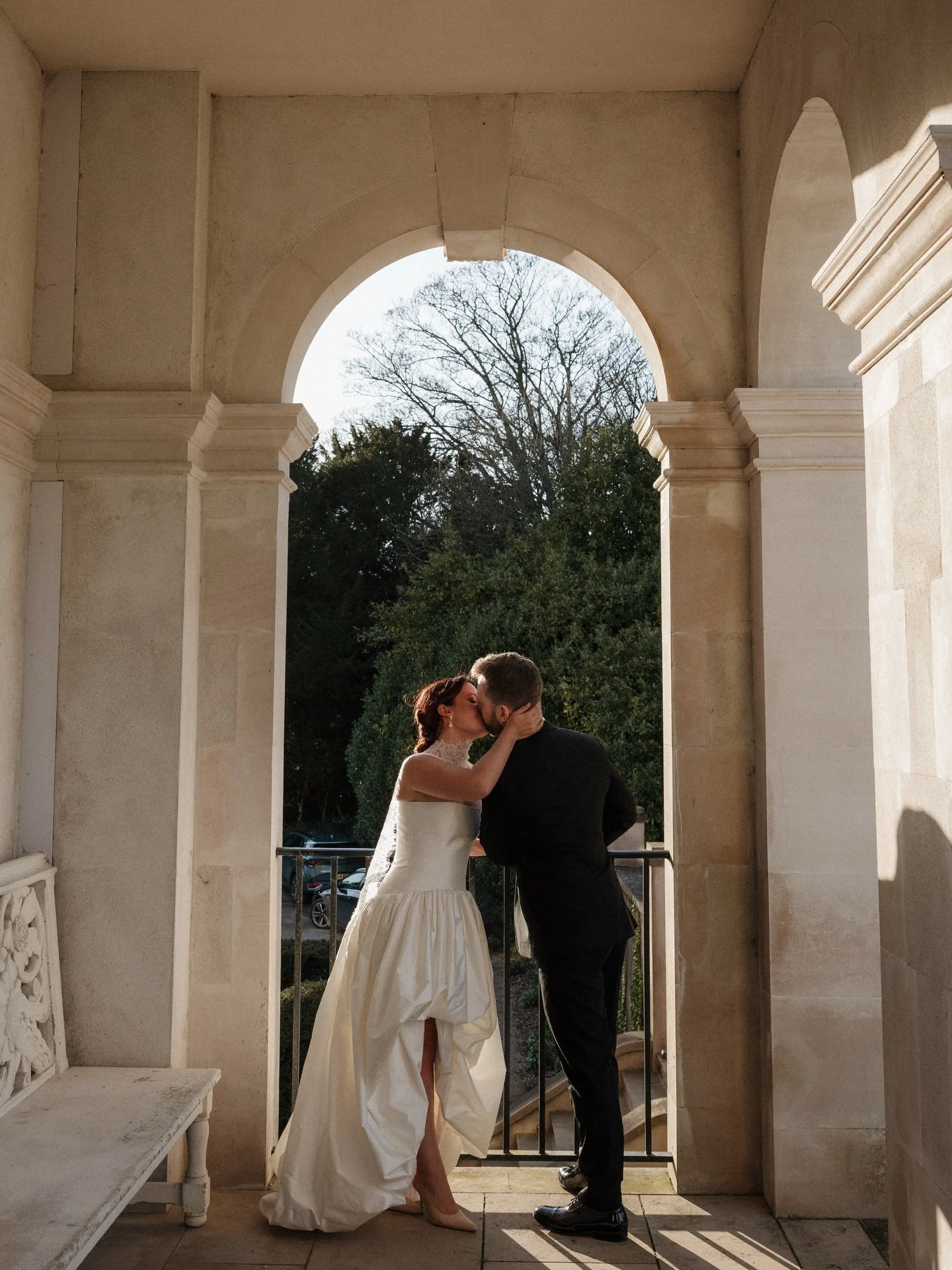 JBbride Rachel ✨ a sensational wedding at St Giles house with a vision &amp; a fantastic team of suppliers to bring that vision to life . 

The first bride to wear Romi in silk dupion for 2026 and styled to perfection. From veil, to scarf, to a front