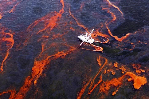 alg_oil-spill.jpg