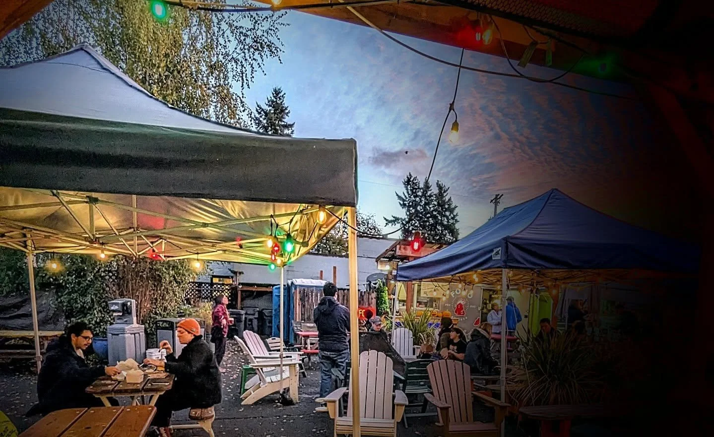 The last of my Fresh Hops are on tap right now (@breakside &amp; @fortgeorgebeer). I've also got my nitro faucet pouring a tasty Dry Irish from @awaydaysbrewing