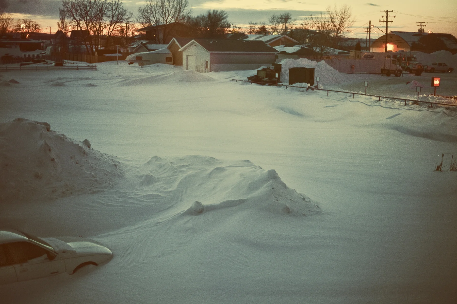 385 Motel_Weyburn_March19-13 4wix.jpg