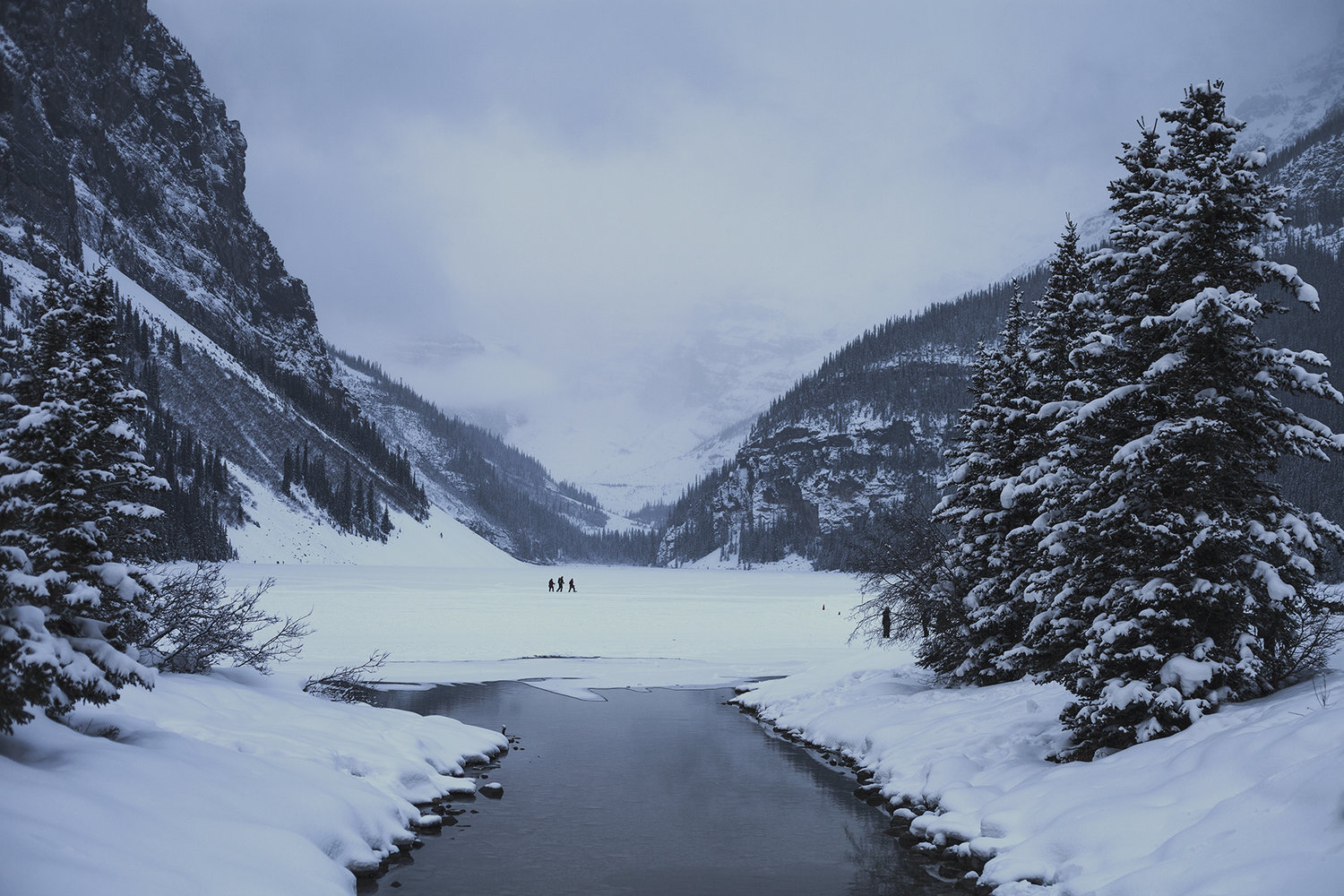 Fine+Art+-+Lake+Louise.jpeg