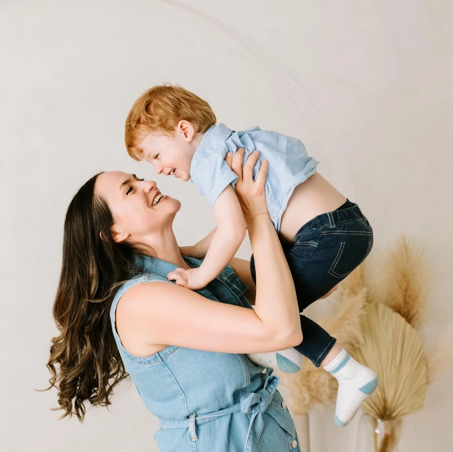 I feel so lucky to be this amazing kid&rsquo;s mama. 🥰🌸💕 Happy Mother&rsquo;s Day to all the incredible Mamas in my life. Thank you @meaghan.baxter.photo for these beautiful photos. 🩷