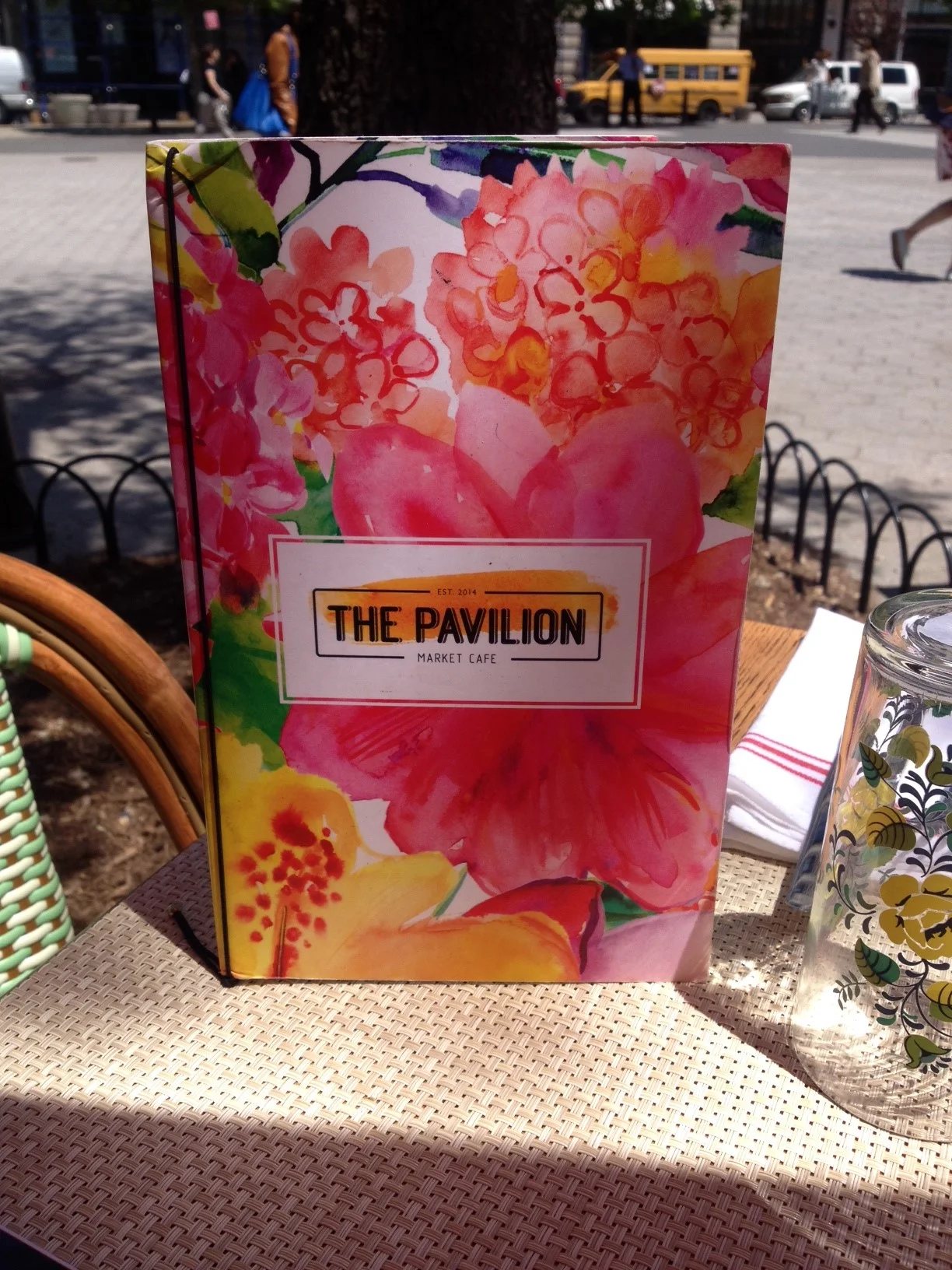 Doesn't the menu and glassware look like it just feel out of Anthropologie?