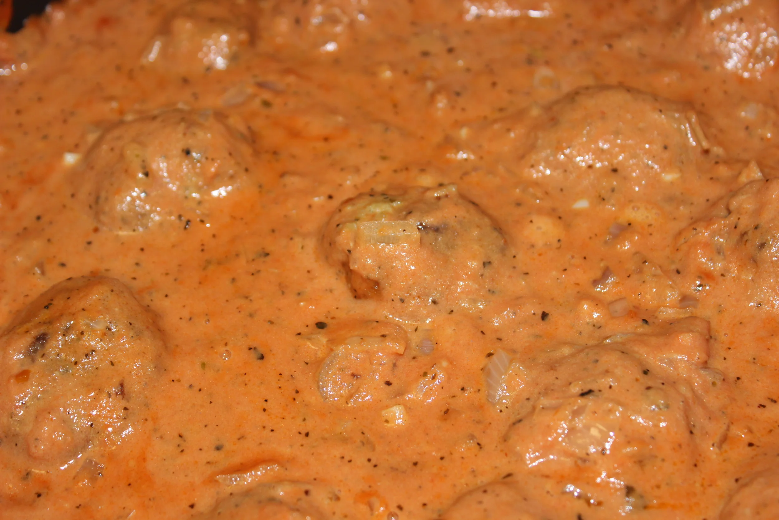 meatballs + sauce = <3