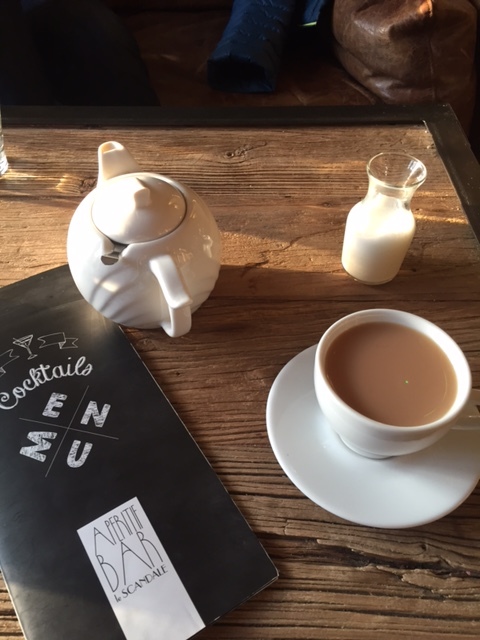 Instagram-worthy cafe table-scape