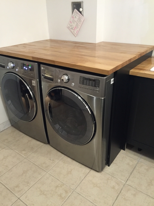 The Washer & Dryer are now installed! Look at all of that folding space!