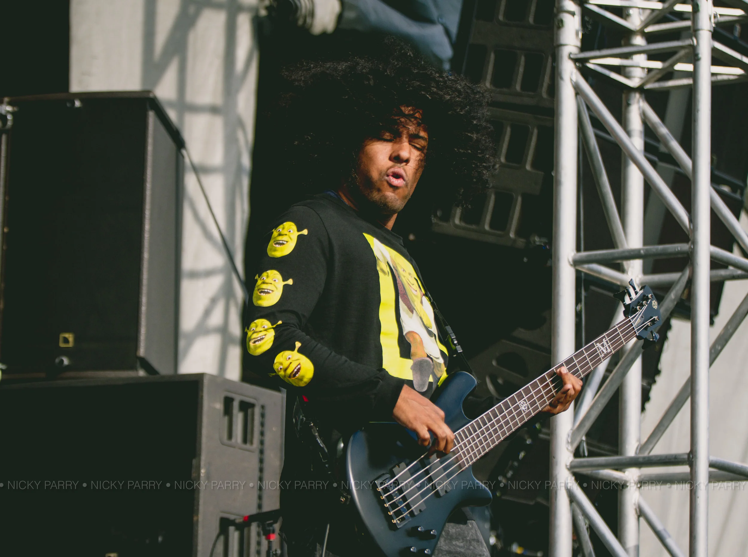 Issues_SelfHelpDetroit_NickyParry_10717_6.jpg