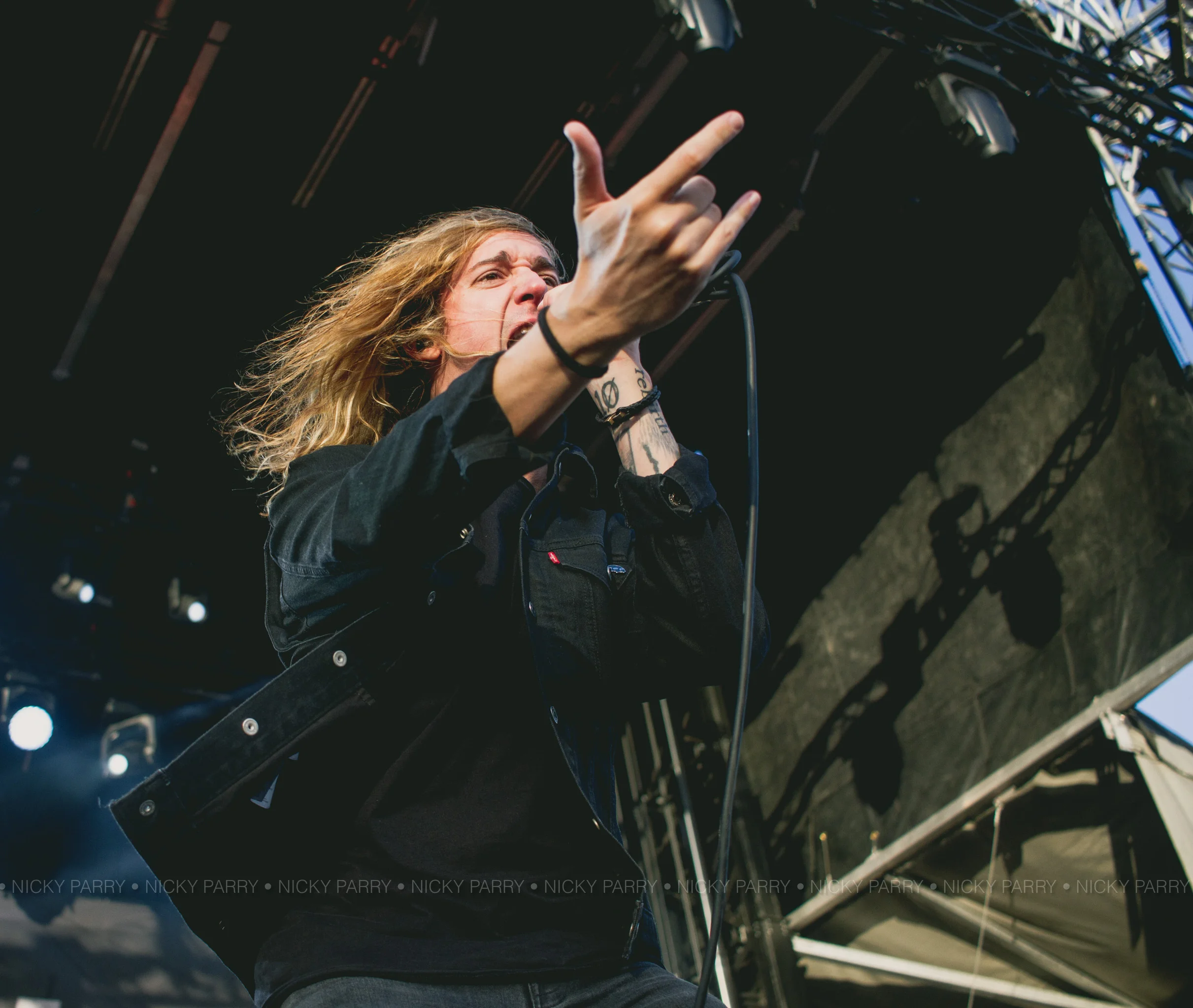 Underøath_SelfHelpDetroit_NickyParry_10717_5.jpg