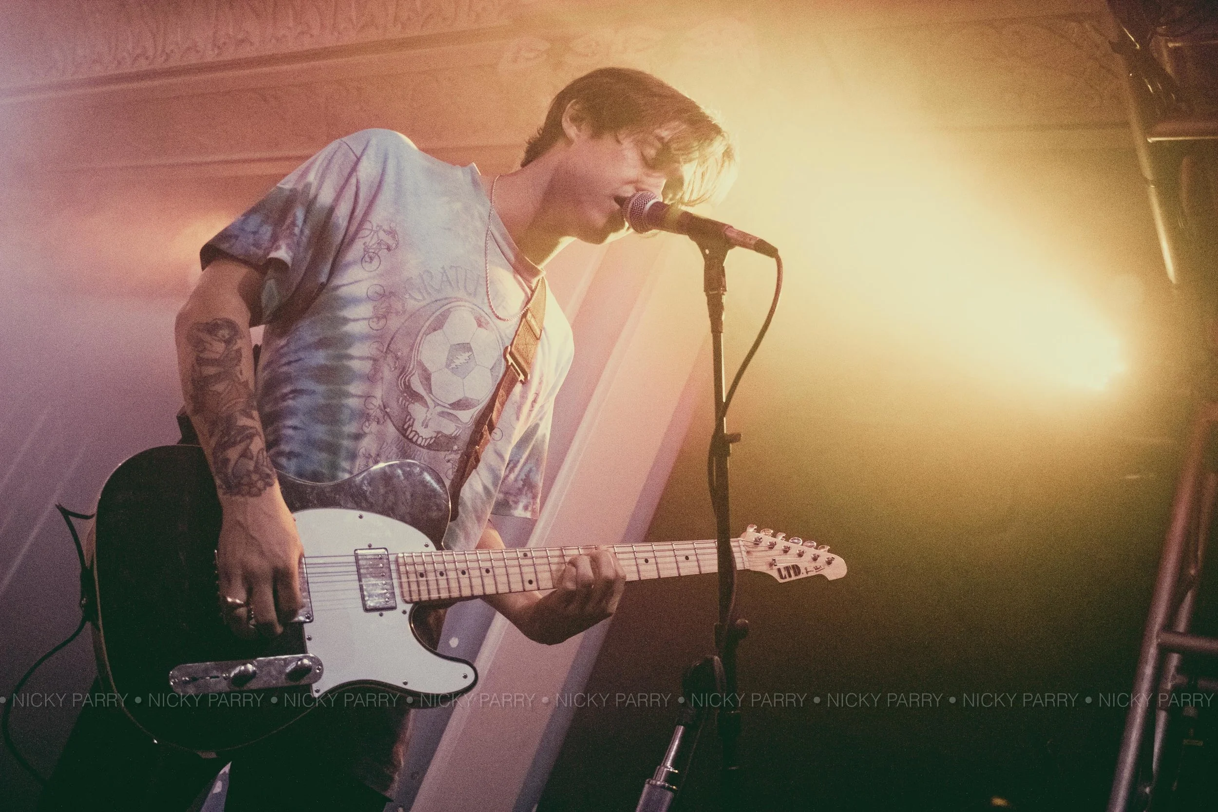 Broadside_NickyParry_12118_SocialMedia_6.jpg