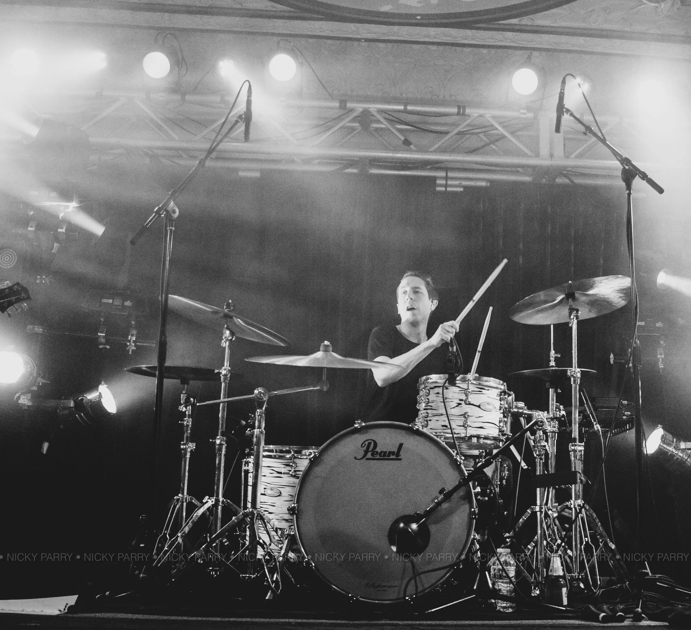 Silverstein_NickyParry_12118_SocialMedia_15.jpg