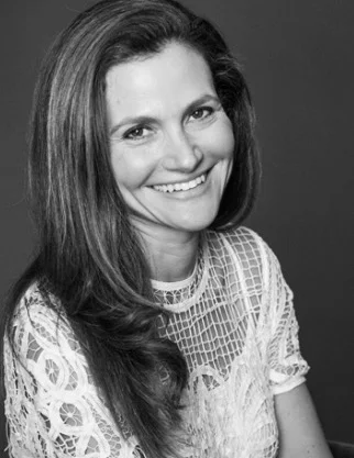 LISA SCHEJOLA AKIN EXECUTIVE PRODUCERLisa Schejola Akin is an activist and philanthropist and a dedicated supporter of women’s causes. She has been serving on Eve Ensler’s V-Day Board since 2011 and has been coordinating the One Billion Rising movem…