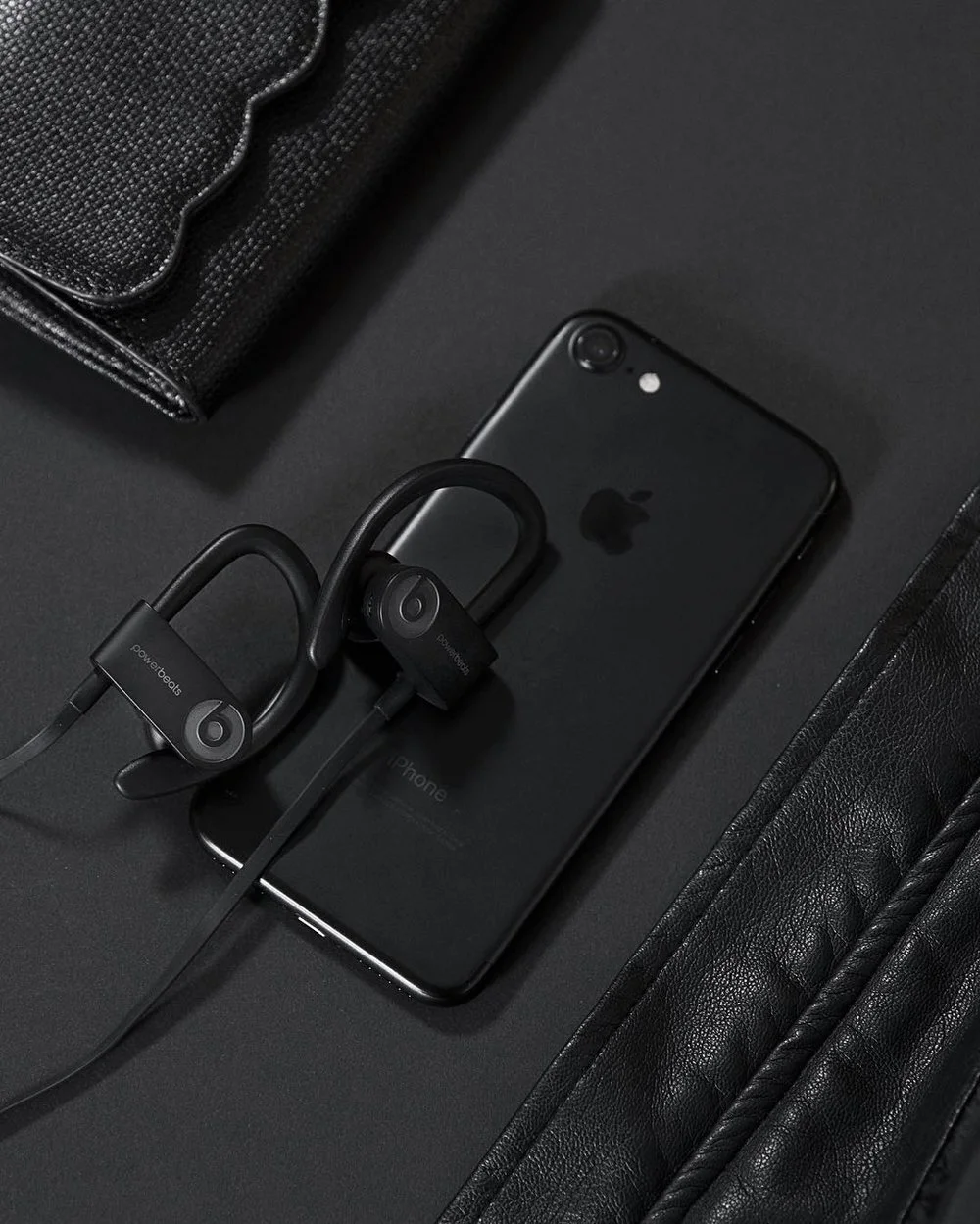 beats-by-dre-powerbeats3-phenomenal-battery-instagram-post.jpg