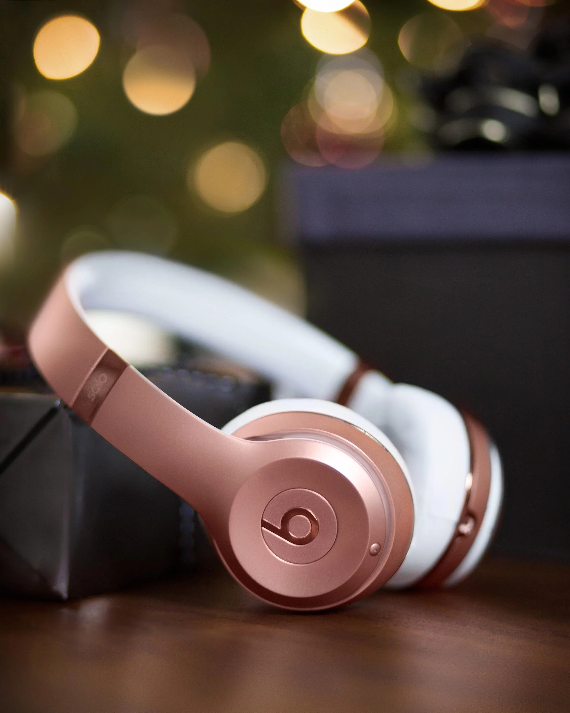 ChristmasDay_rose_gold_2000x2500_IG.jpg