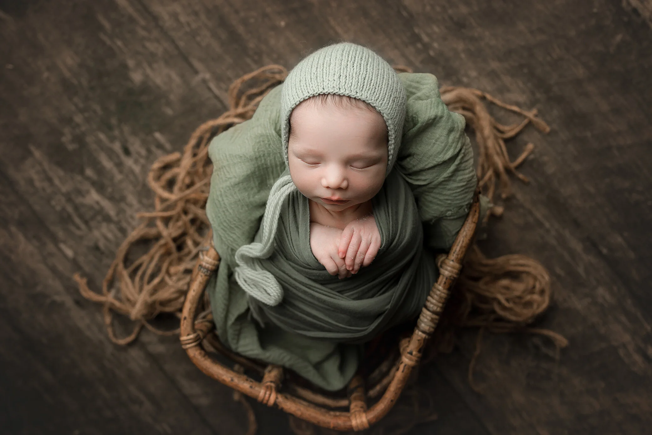 Lincoln | Simple Newborn Session