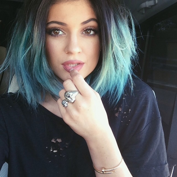 Too trashy? We think this teal hue looks classy not trashy on Kylie Jenner!