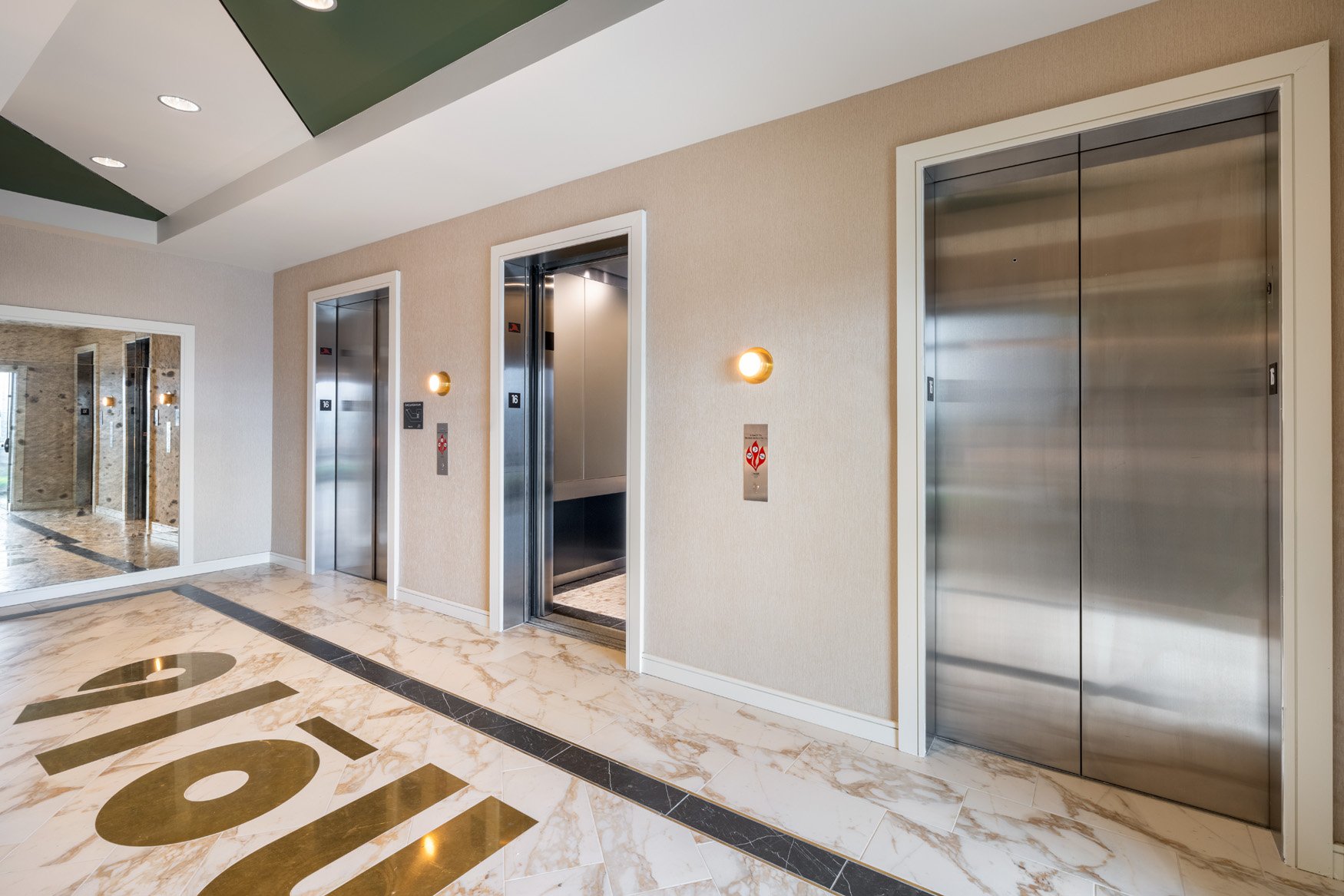 ESa_PrimaPaseo_Elevator_Lobby_02.jpg