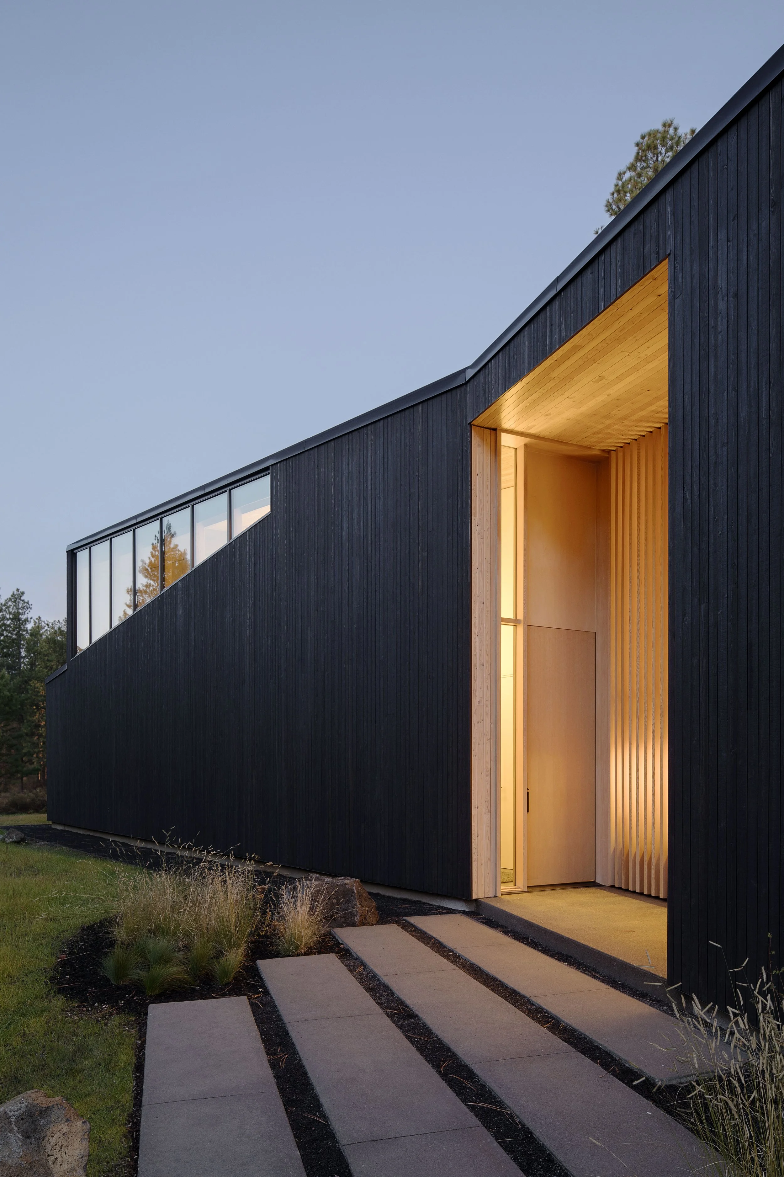 Black Butte Residence_03_Jeremy Bittermann.jpg