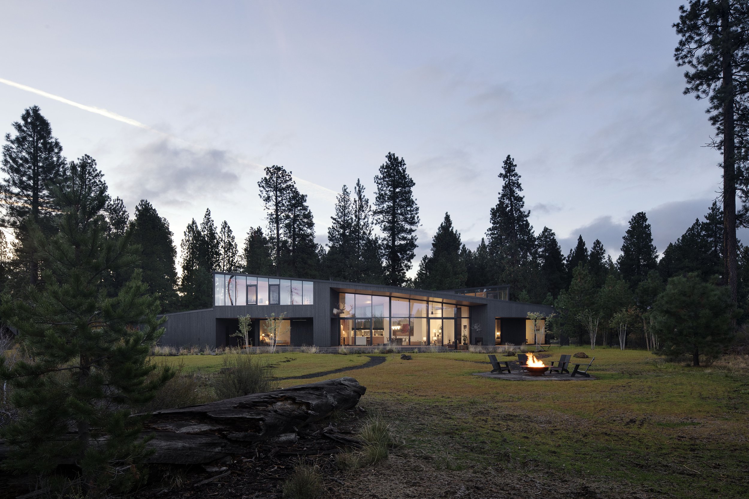 Black Butte Residence_16_Jeremy Bittermann.jpg