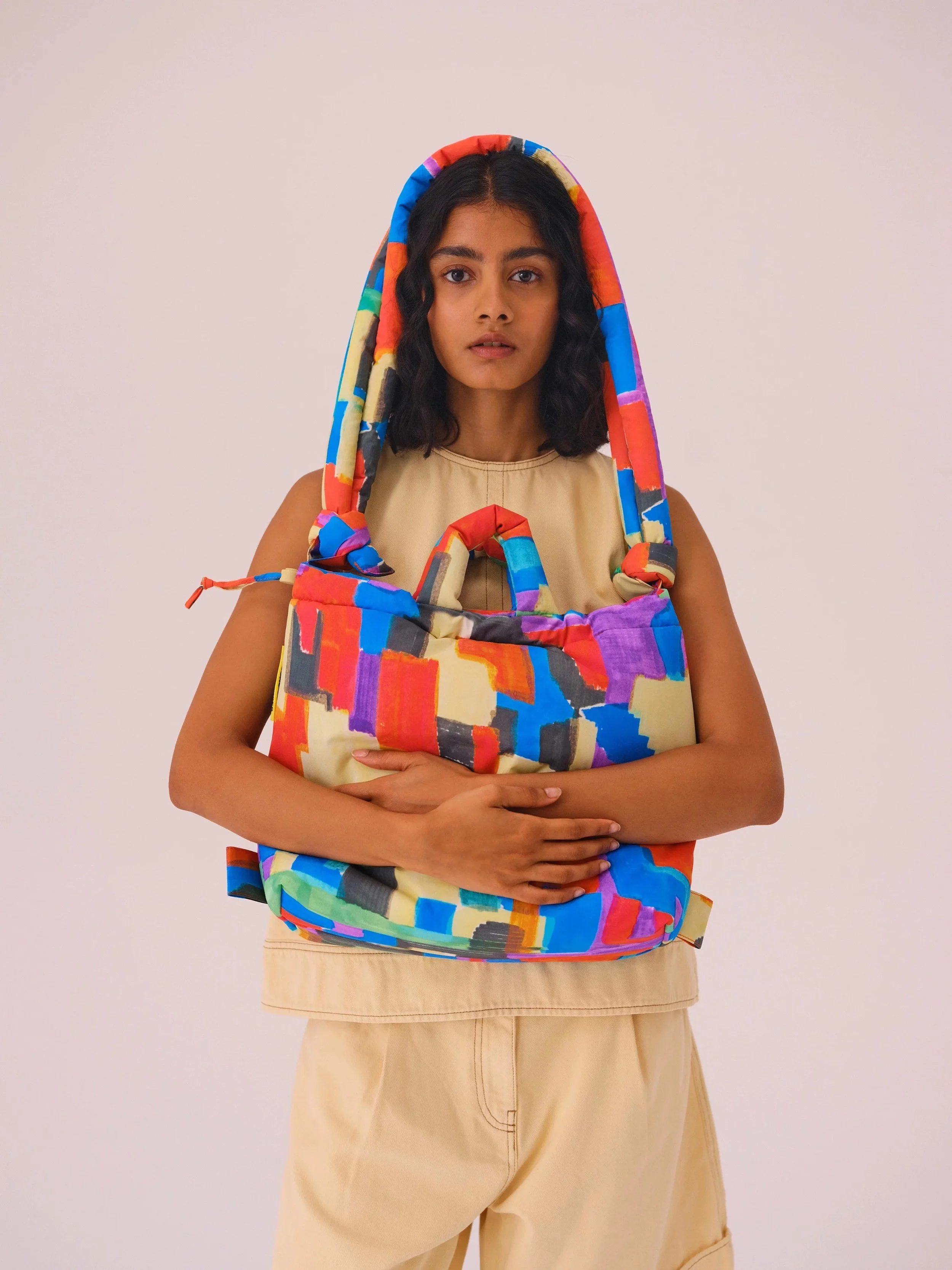 MULTICOLOR PATTERN Olend-Abril242895.jpeg