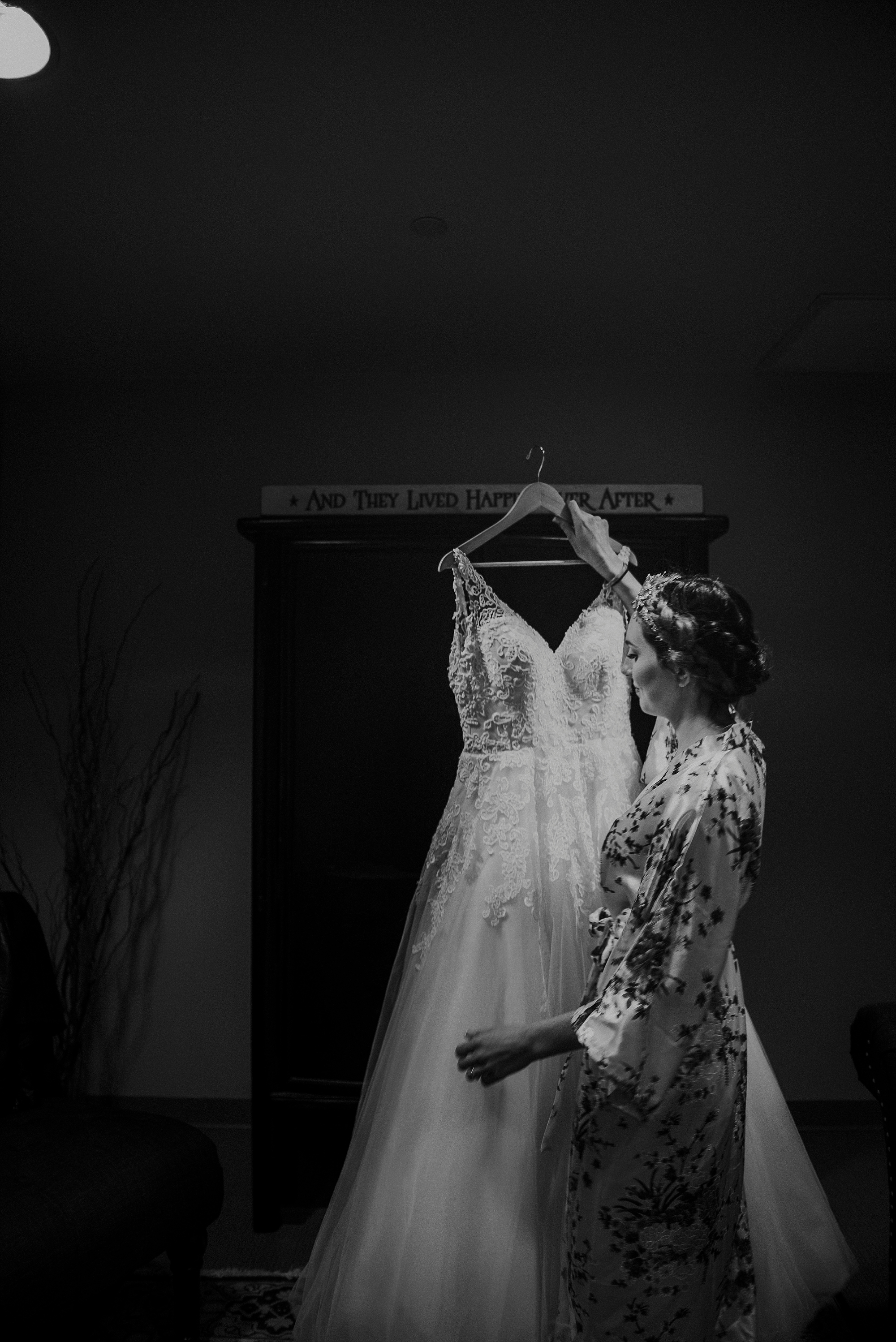 Pittsburgh Candid Wedding Photographer