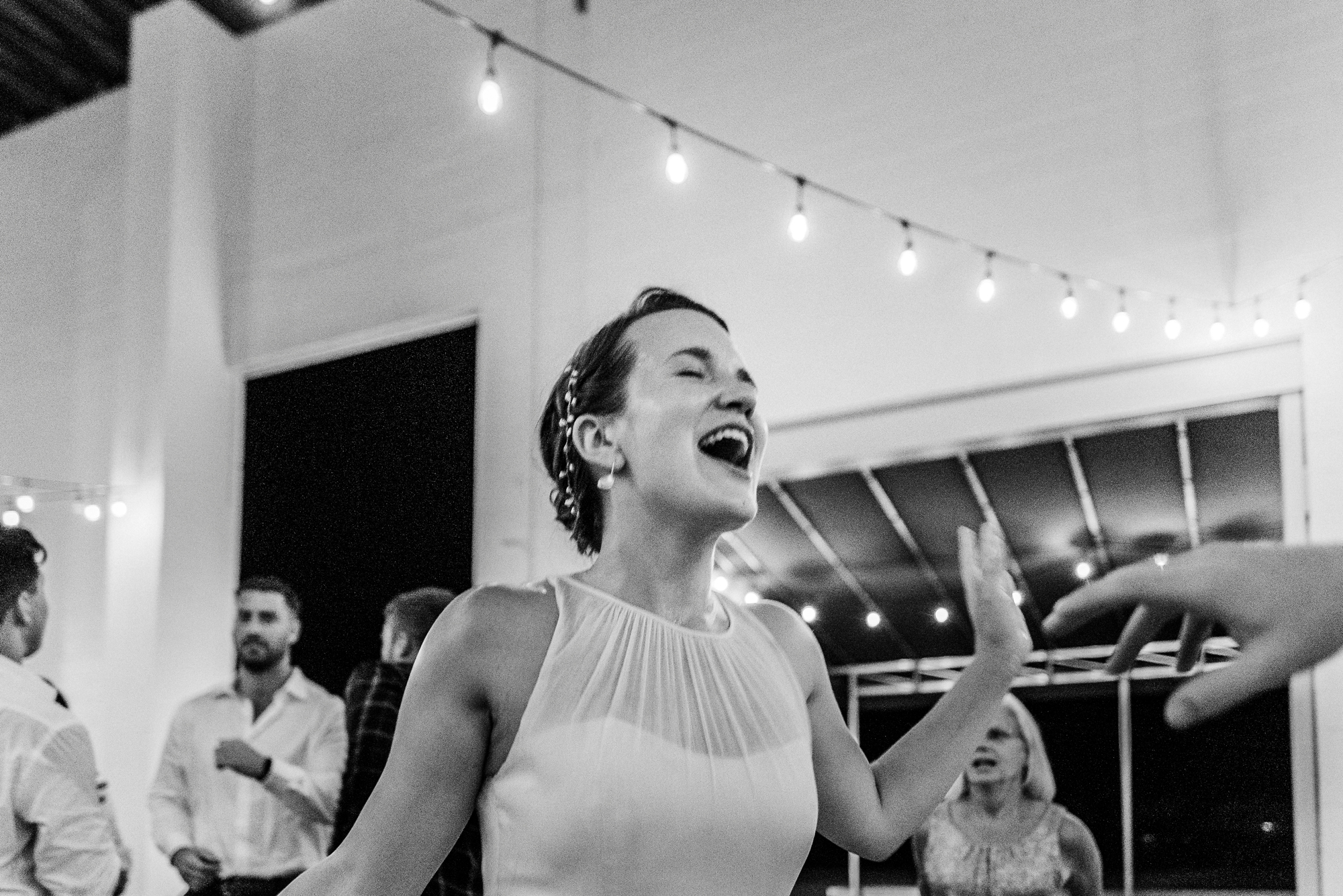 Adriana+Sam-0809_Pittsburgh-Aspinwall-Riverfront-Park-wedding.jpg