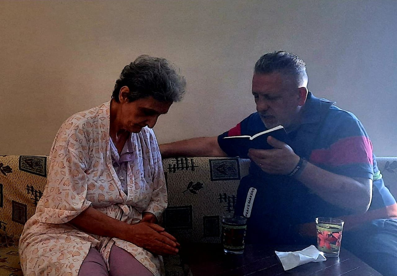 Throughout Lebanon, the house visit ministry connects people from different backgrounds in a safe environment, allowing for honest discussion and opportunities for prayer.
Have you visited someone in their home lately?
#HouseVisitMinistry #Prayer