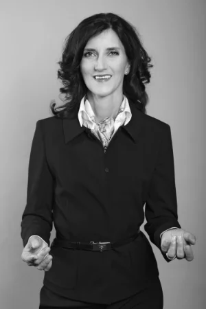 Dr. Anja Ebert-Steinhübel