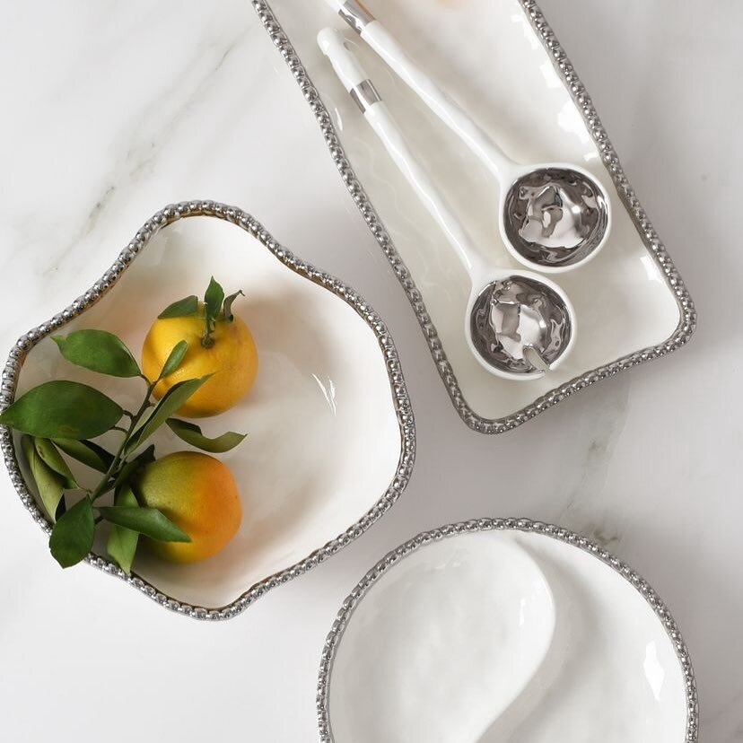 Have you laid eyes on our Pampa Bay pieces? Handcrafted in Argentina with the look of metal, but with the convenience of porcelain. We find it extremely functional and it&rsquo;s the perfect hostess gift! Each piece is dishwasher safe, stain-resistan