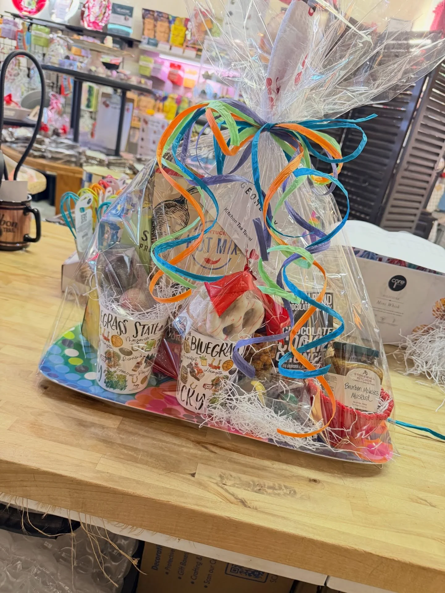 THIS is what happens when our gift-giving formula shows off 🎁✨

Something to KEEP
Something to EAT
Something that makes everyday life MORE fun &amp; easy.

This bundle is overflowing with yummy treats, happy little surprises, and pieces they&rsquo;l