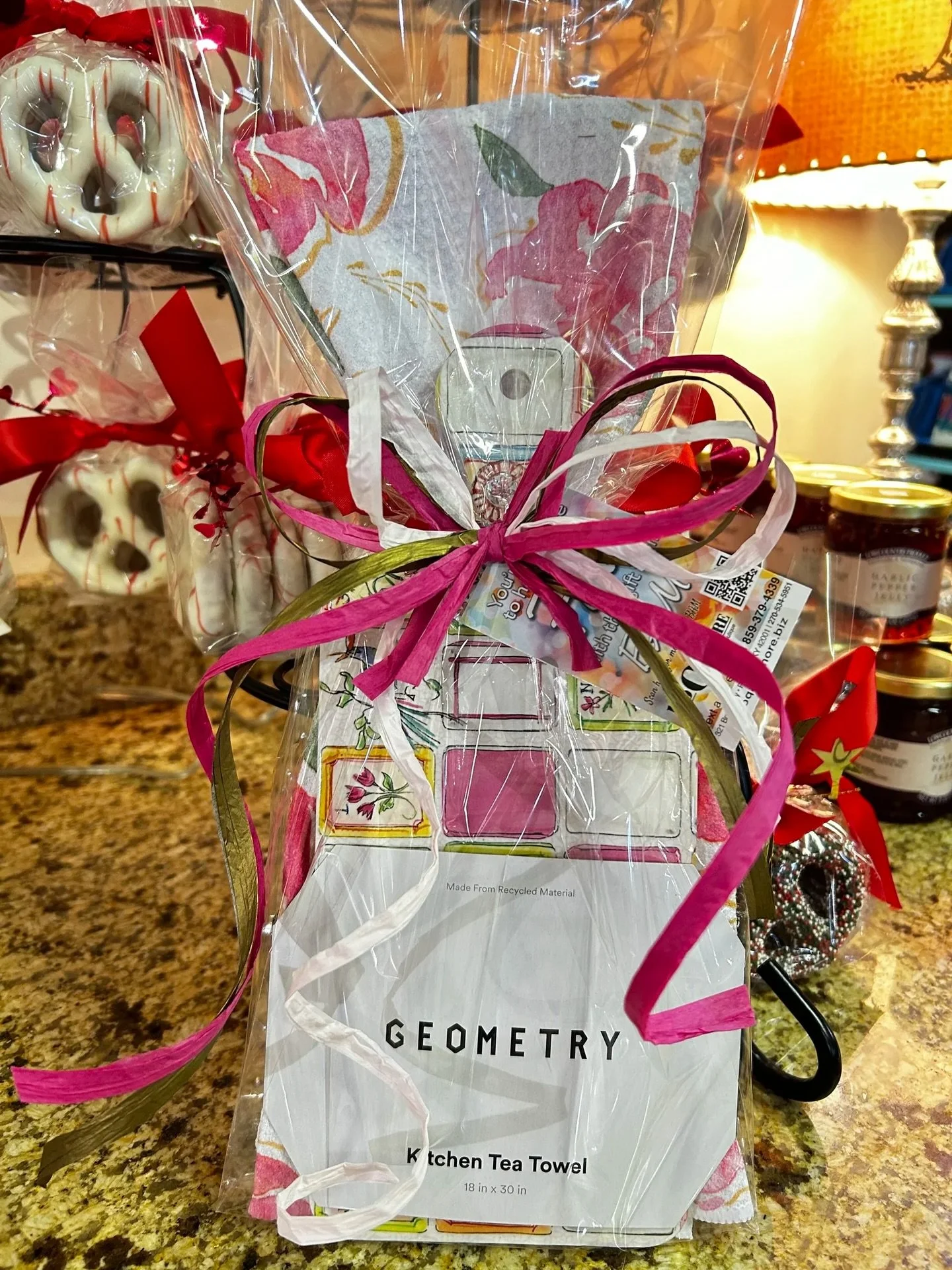 Such a fun Galentine&rsquo;s gift! This bundle includes a Mahjong Cuterie board with a stunning floral Geometry towel! 

Join us tomorrow for our valentines event! Details at www.bbQandMore.biz

Give the best gift, host the best gathering, have the m