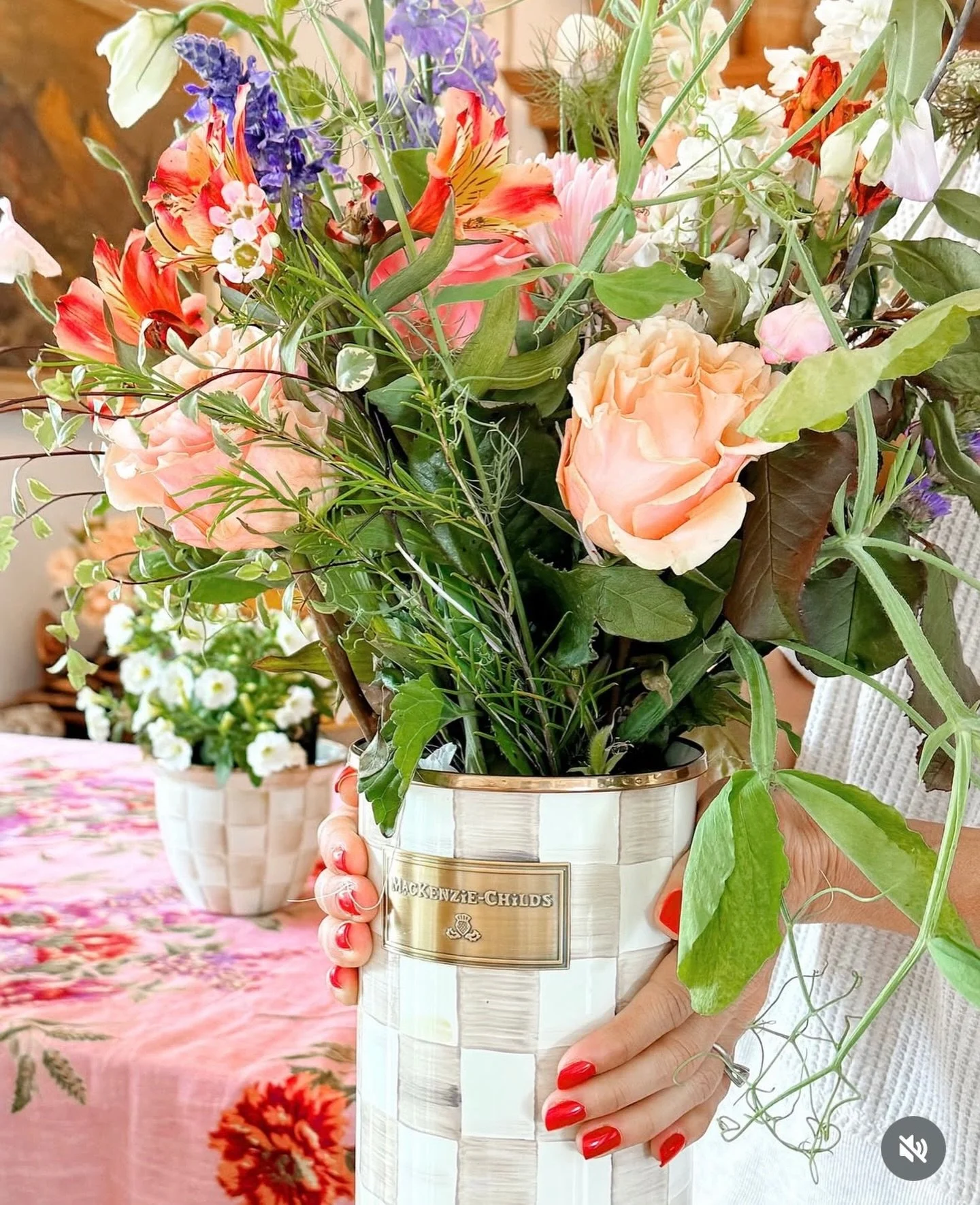 We&rsquo;re longing for warm days and bouquets full of spring blossoms! ☀️💐 

Give the best gift, host the best gathering, have the most fun. 🏬Shop in Store: 321 Broadway, Paducah, KY 📞Call to order: 270.534.5951 📲Text a personal shopper: 859.379